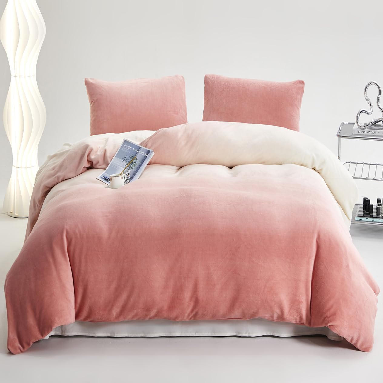 KAREVER Pink White Gradient Comforter Set Full Pink Velvet Bedding Comforter Modern Plain White and Pink Gradient Soft Quilt Far