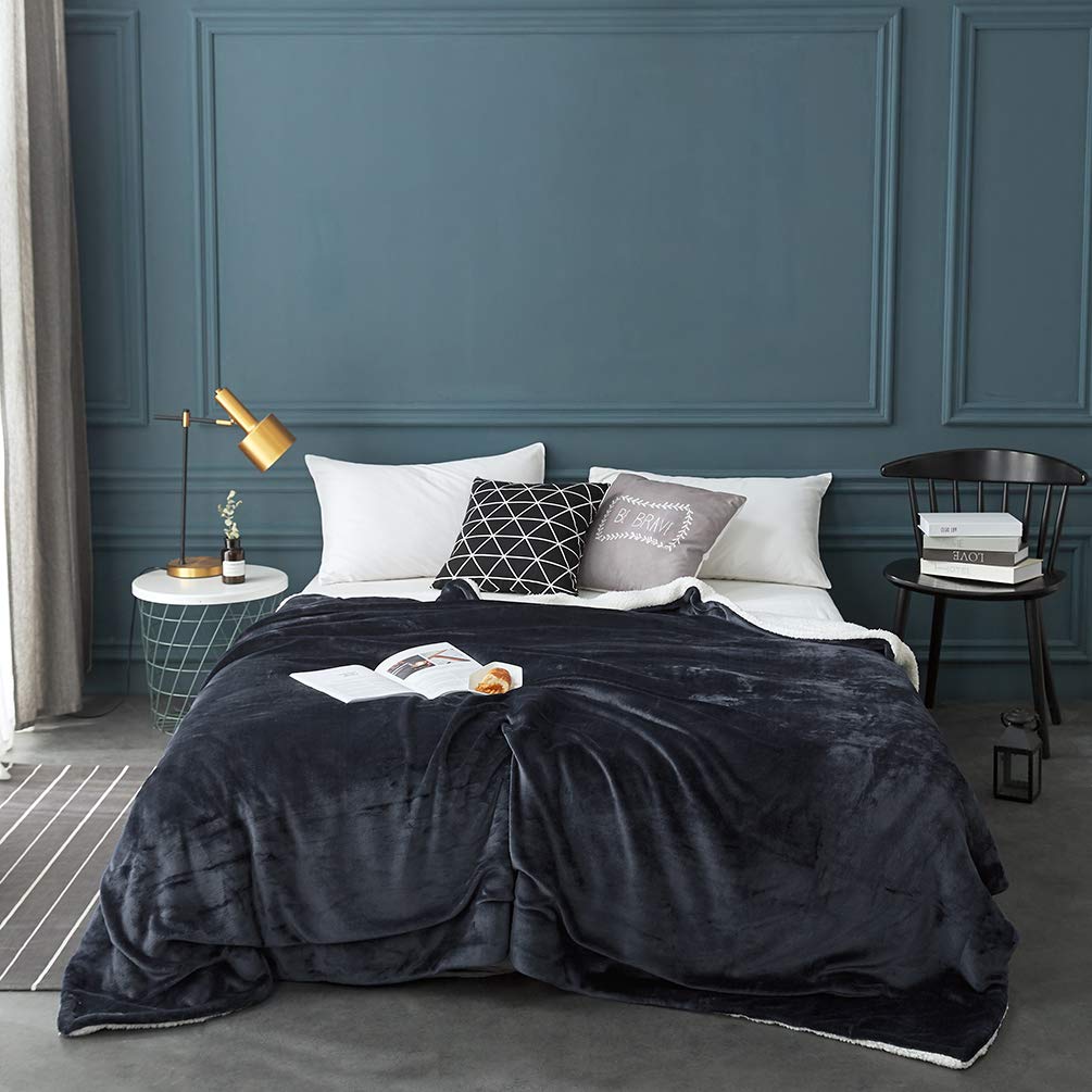 Lbro2M Sherpa Fleece Bed Blanket King Size Super Soft Fuzzy Plush Warm Cozy Fluffy Microfiber Couch Throw Velvet Double Reversible Blankets,Dark Grey