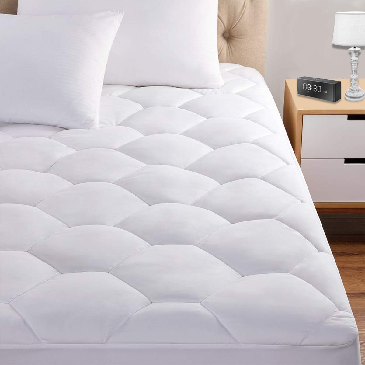 Cal King Mattress Pad, 8-21' Deep Pocket Protector Ultra Soft Quilted Fitted Topper Cover Breathable Fit For Dorm Home Hotel -W
