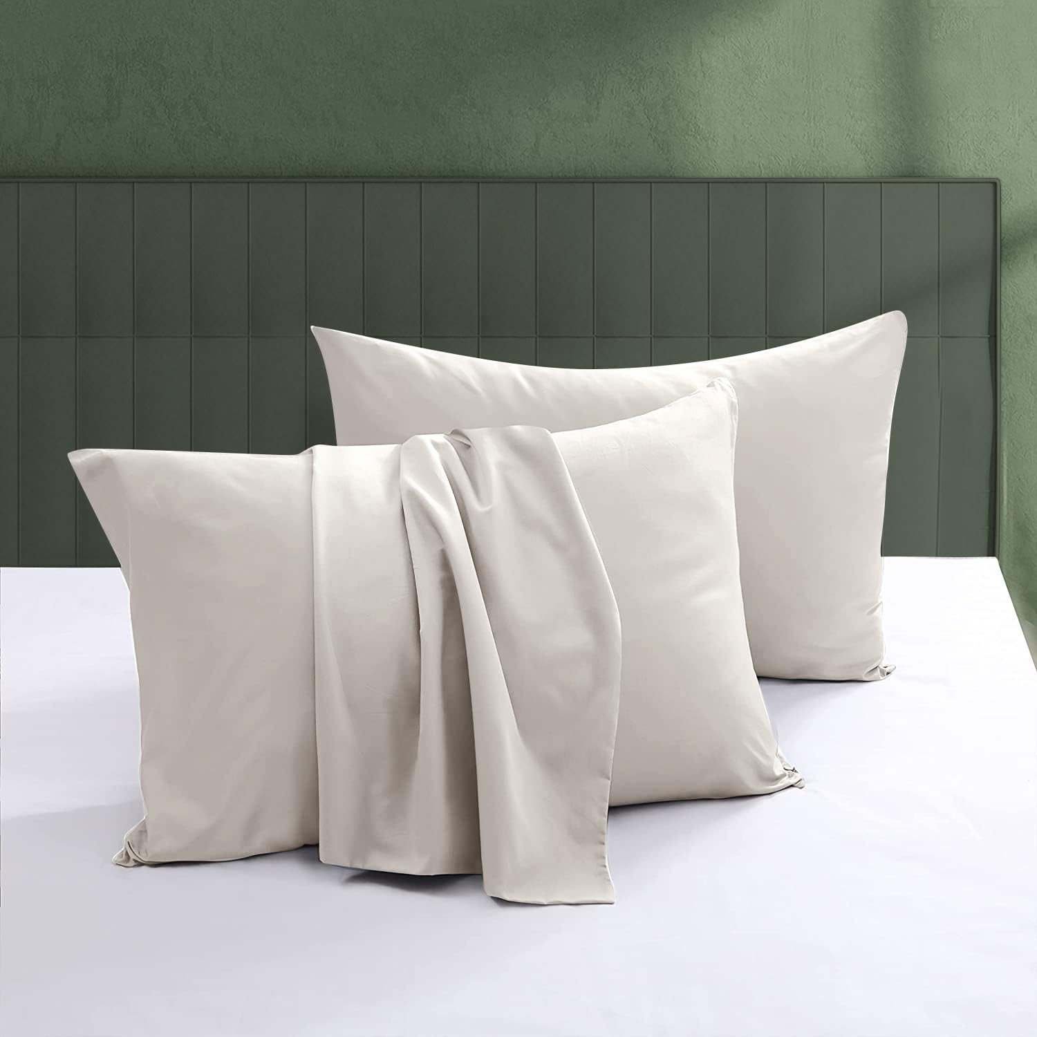 100% Egyptian Cotton Pillow Protectors Set of 4, 600 Thread Count Standard Bed Pillow Cases with Zipper, Sateen Weave Cooling Pi
