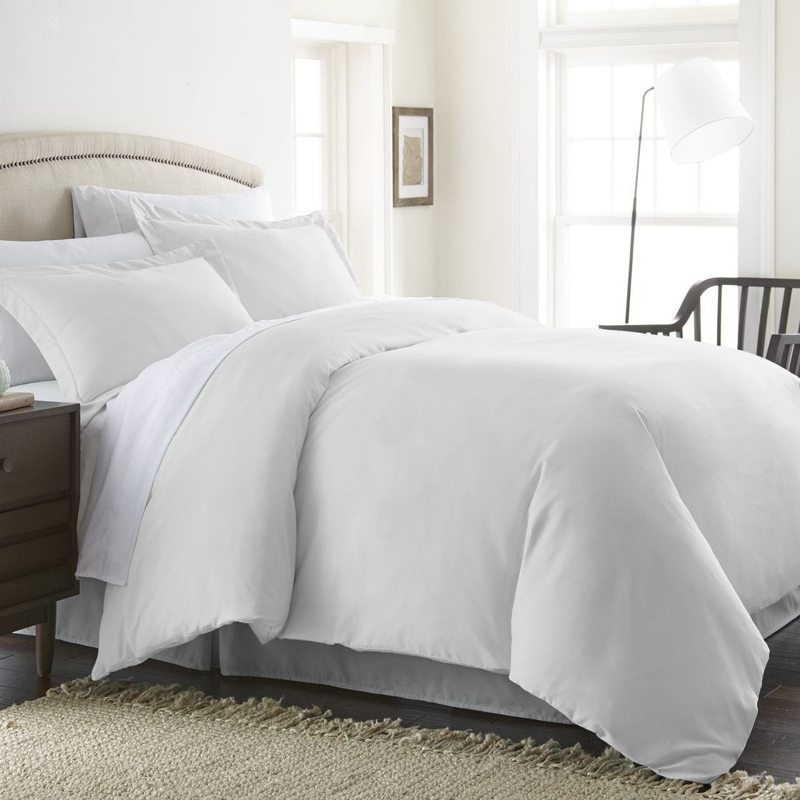 Celine Linen Wrinkle & Fade Resistant 2-Piece Duvet Cover Set - Protects And Covers Your Comforter/Duvet Insert, 1500 Series Lux