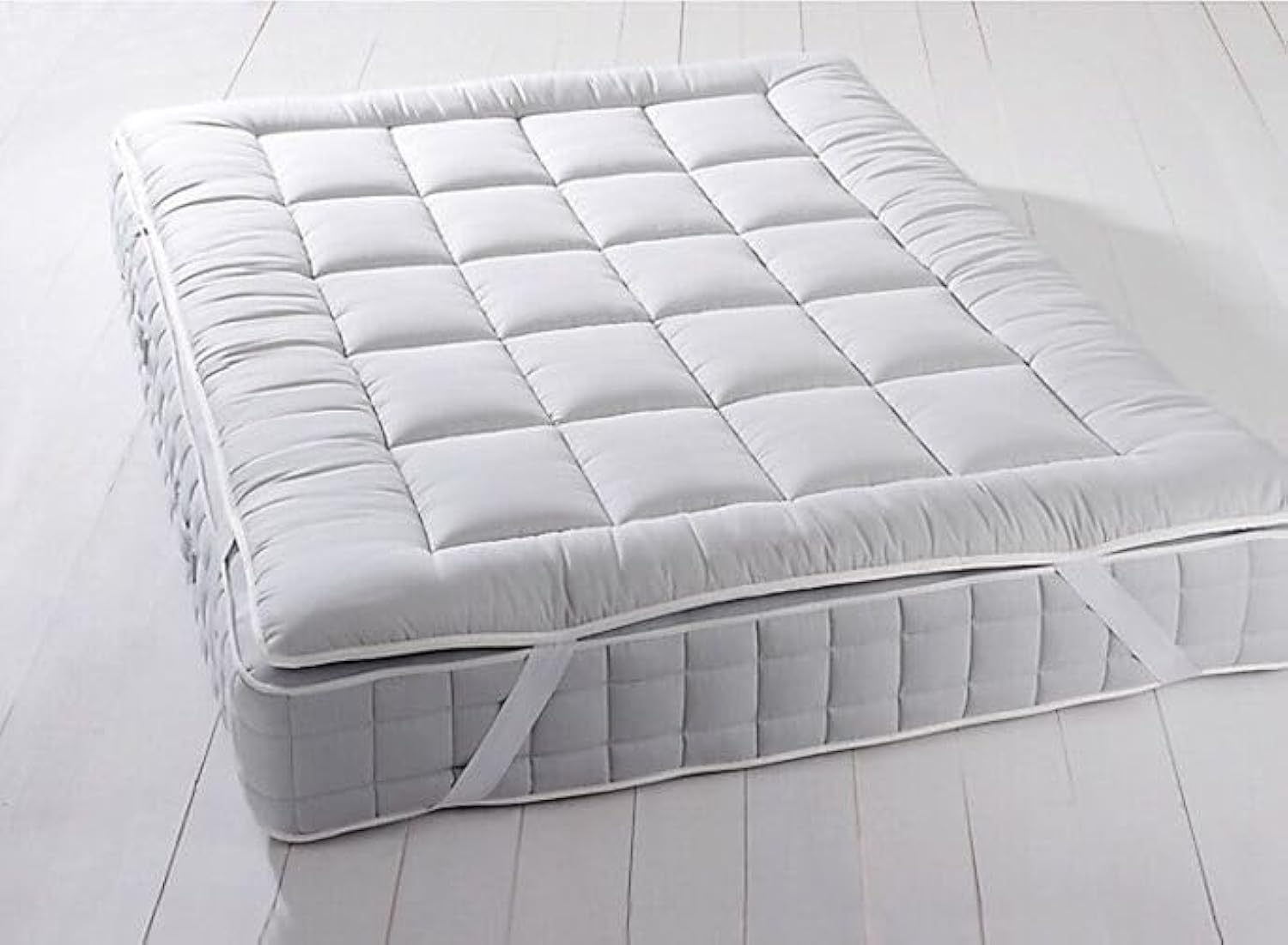 Royal Plush Mattress Topper, King, 2 Inches Hypoallergenic Overfilled Down Alternative Anchor Bands Mattress Topper