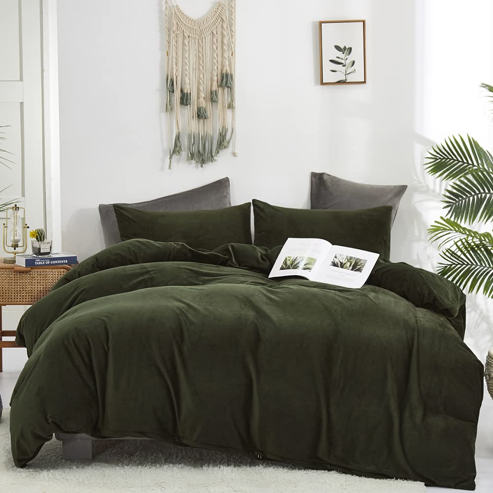 CLOTHKNOW Army Green Velvet Comforter Set California King 3Pcs Dark Green Fluffy Bedding Comforter Sets Soft Green Comforter Set