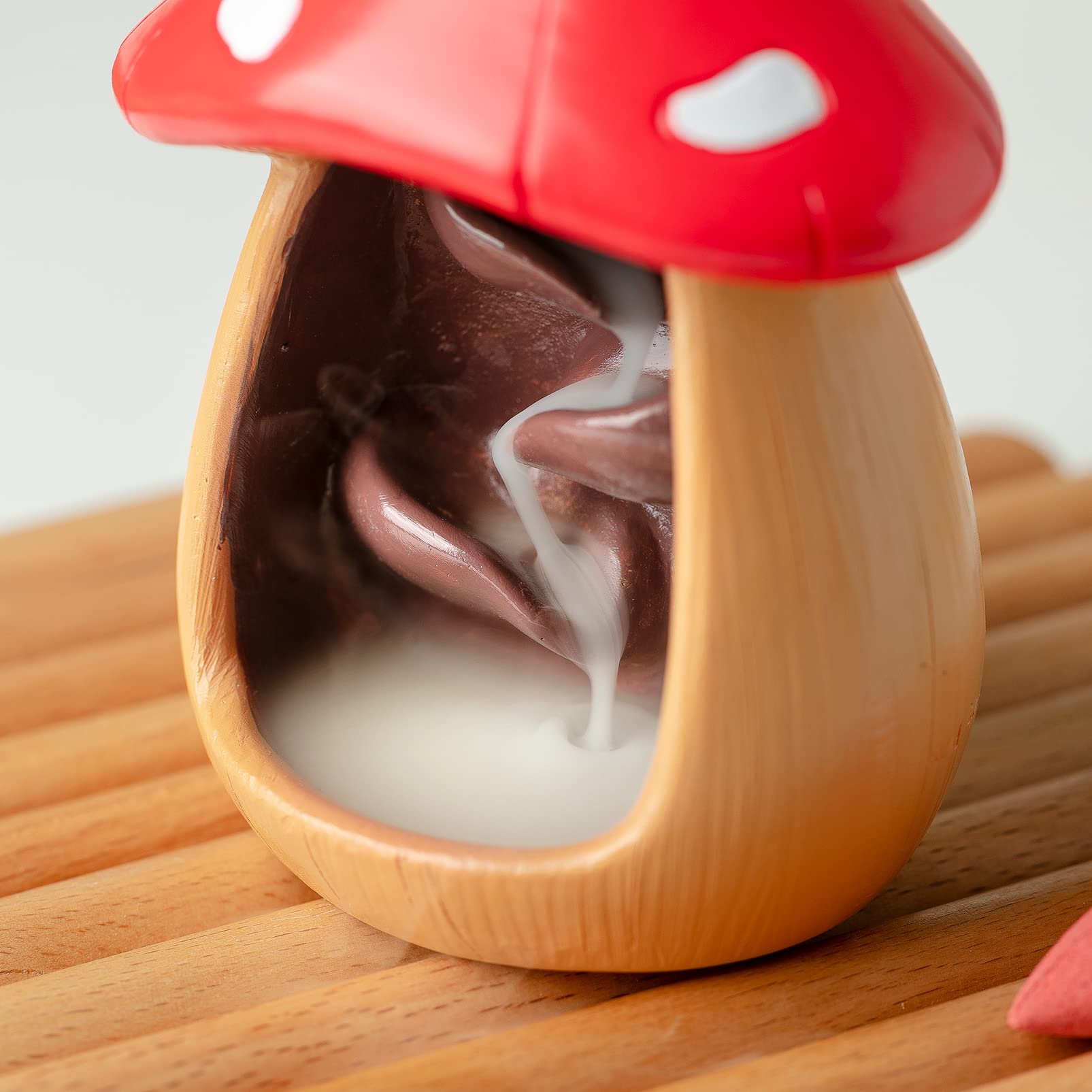 CHUNCHE Mushroom Incense Holder MG02 Resin Brown