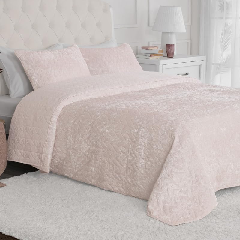 Mellanni Oversized Queen Velvet Quilt Set