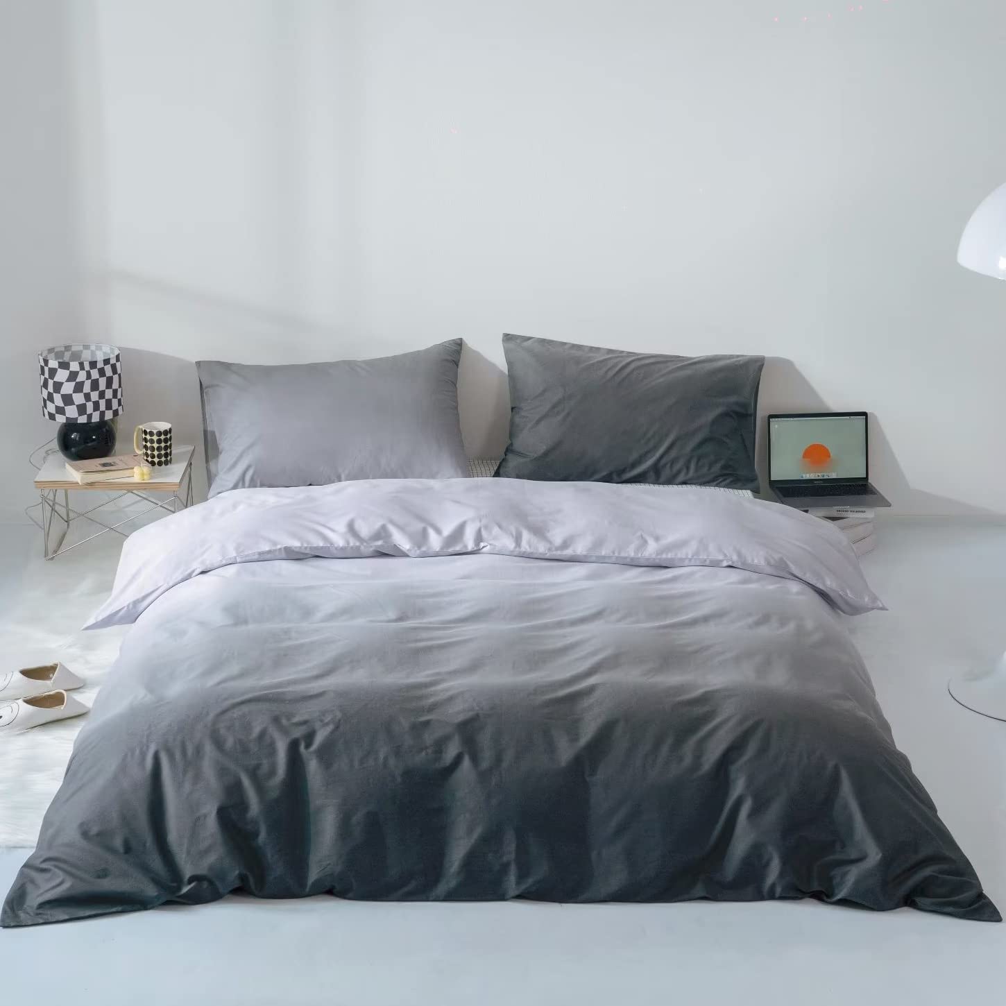 KAREVER Gradient Gray Comforter Set Ombre White Gray Bedding Set Queen Women Aesthetic Comforter 3 PCs Gray Color Bed Comforter 