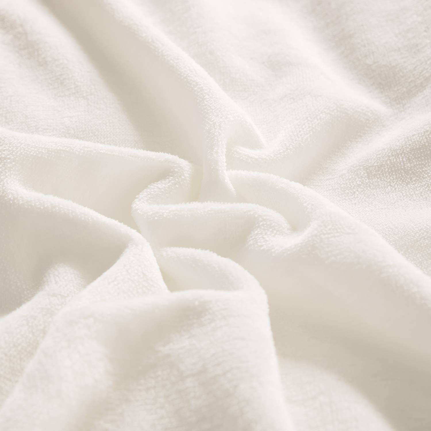 Clothknow White Velvet Comforter Set King White Bedding Comforter Sets King White Bedding Sets Fluffy White Bed Comforter Sets Soft Cozy 3Pcs White Flannel Comforter Sets King