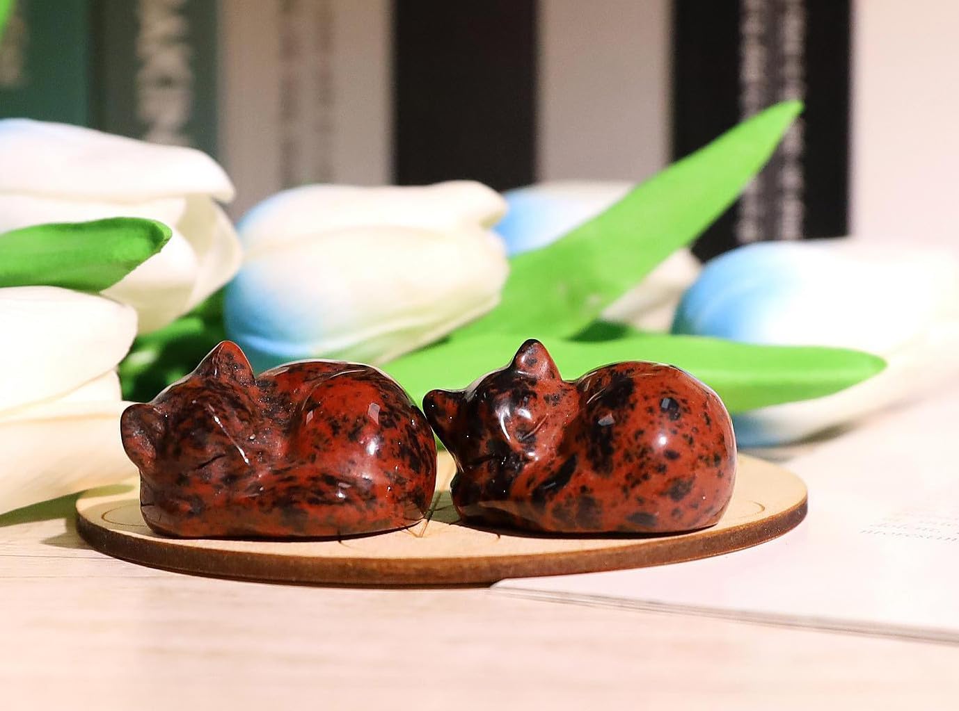 Qinjiejie Red Obsidian Cat Crystals Decor Sleeping Cat Statue Healing Stone Decors Gift Pocket Polished Gemstones Figurine Offic