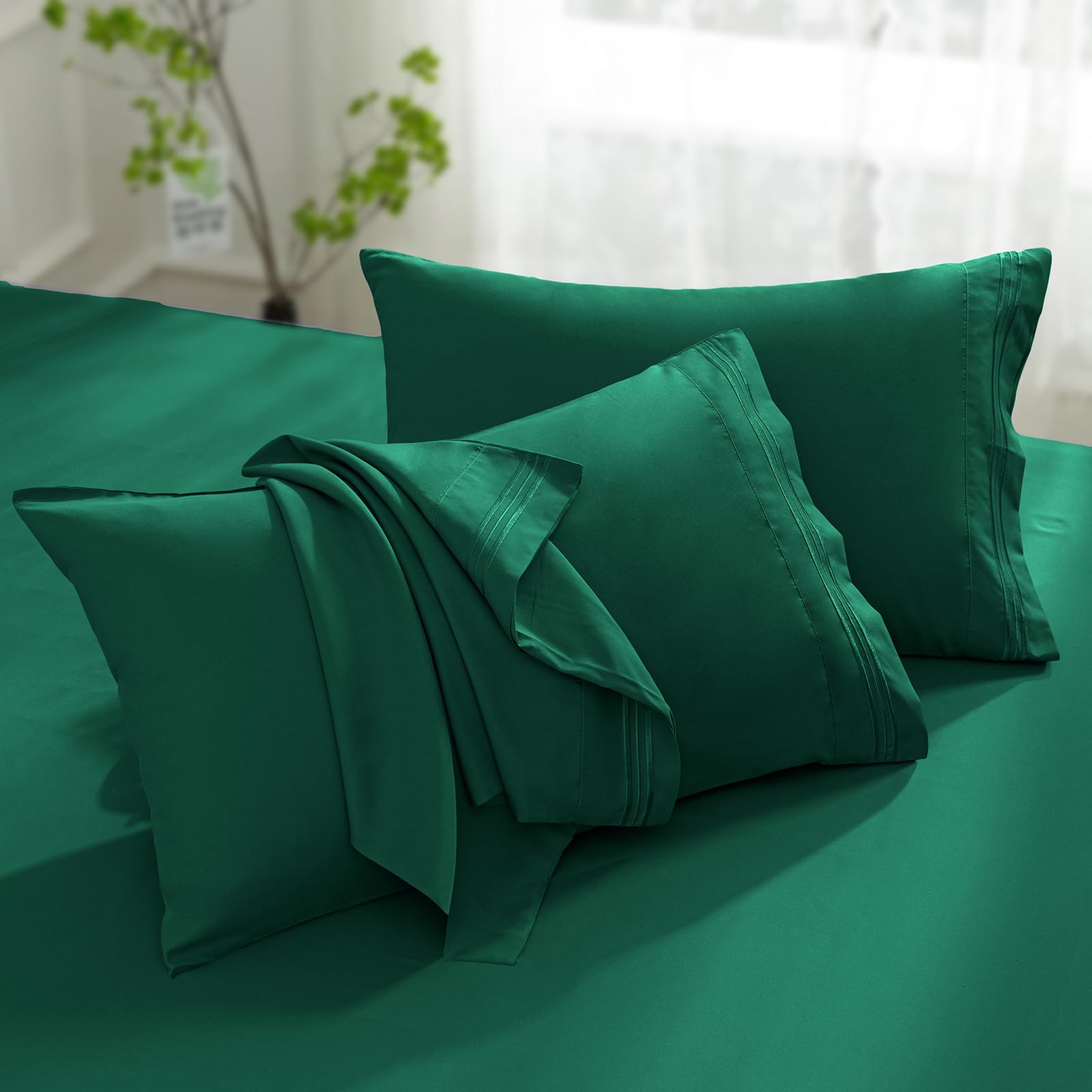 Aormenzy Microfiber Pillow Cases - Standard Size Set Of 2-1800 Thread Count Ultra Soft Hunter Green Pillowcases - Wrinkle Resist