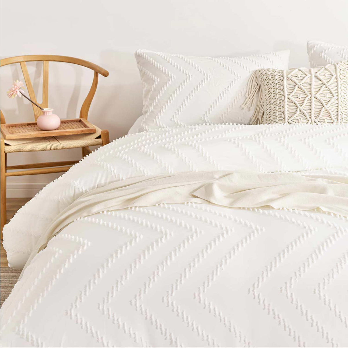 Nanko White Duvet Cover King Size, 3Pc Boho Tufted Microfiber Bedding Comforter Cover Set, All Season Aesthetic Shabby Chic Soft