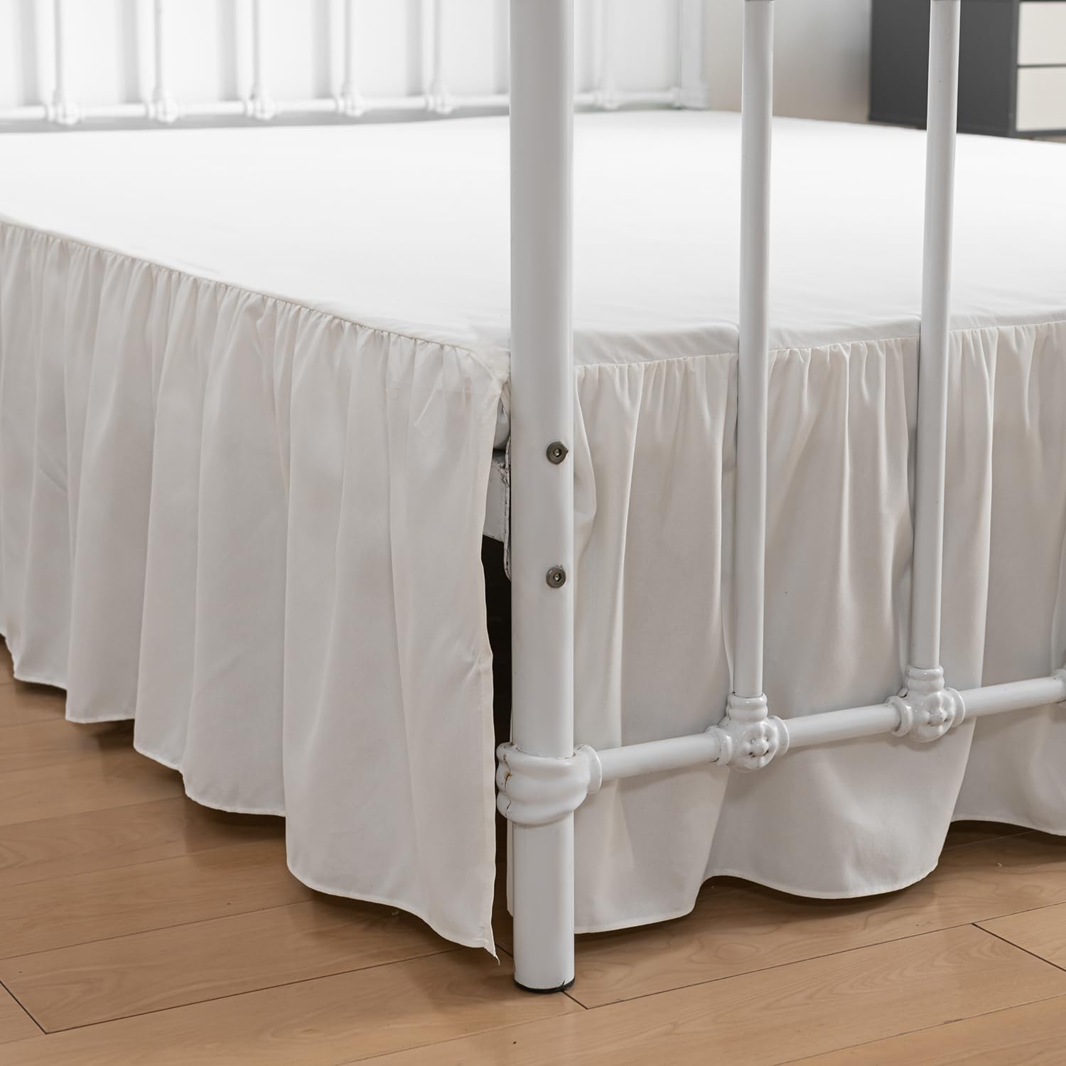 Xuan Dian Bed Skirt Twin Size Ruffled Bed Skirt With Split Corners, 22 Inch Drop Dust Ruffle Bed Skirt With Platform, Ivory, Twi
