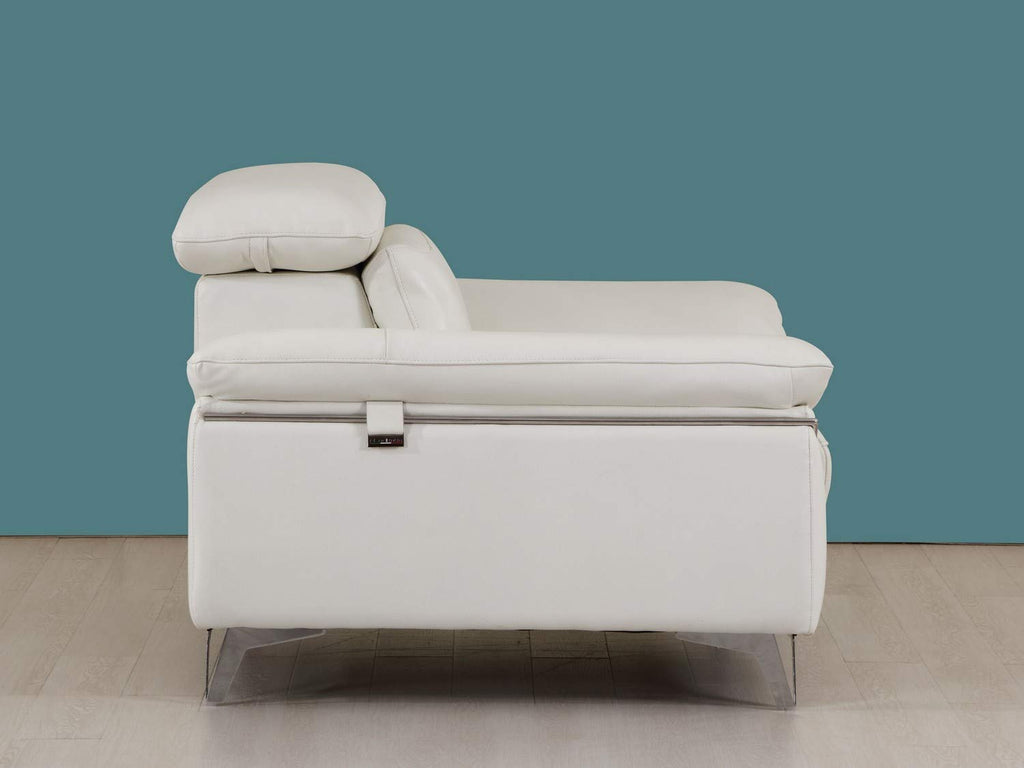 HomeRoots 31' Fashionable White Leather Chair