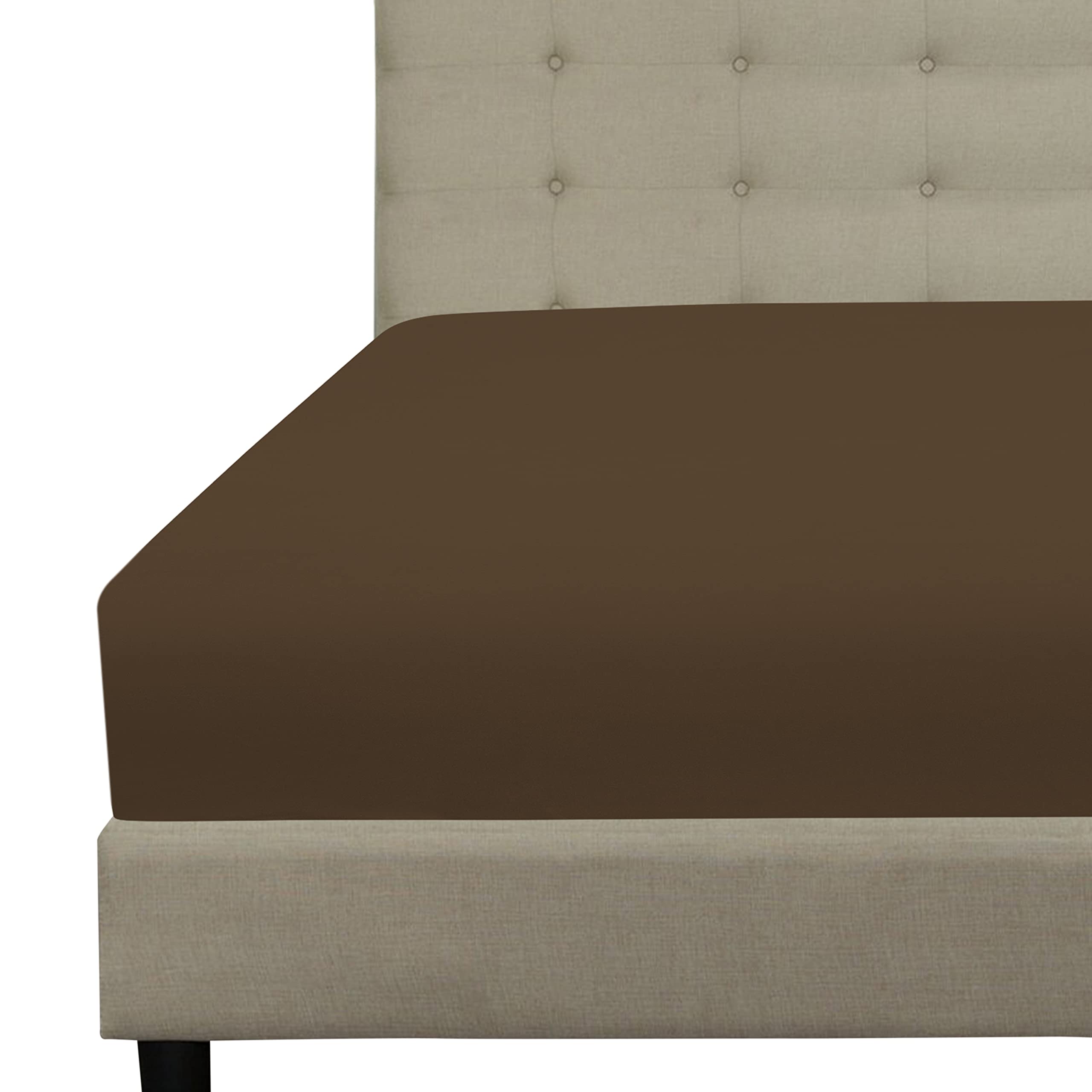 Royale Linens Fitted Sheet California King - Hotel Quality -1800 Soft Wrinkle & Fade Resistant - Bottom Sheet - Deep Pocket Stre