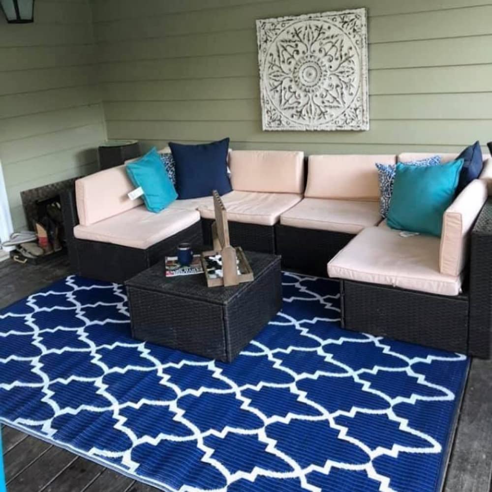 Mad Mats Geometric Outdoor Rug, Reversible Plastic Mat (4' X 6', Casa Blanca - Blue/White)
