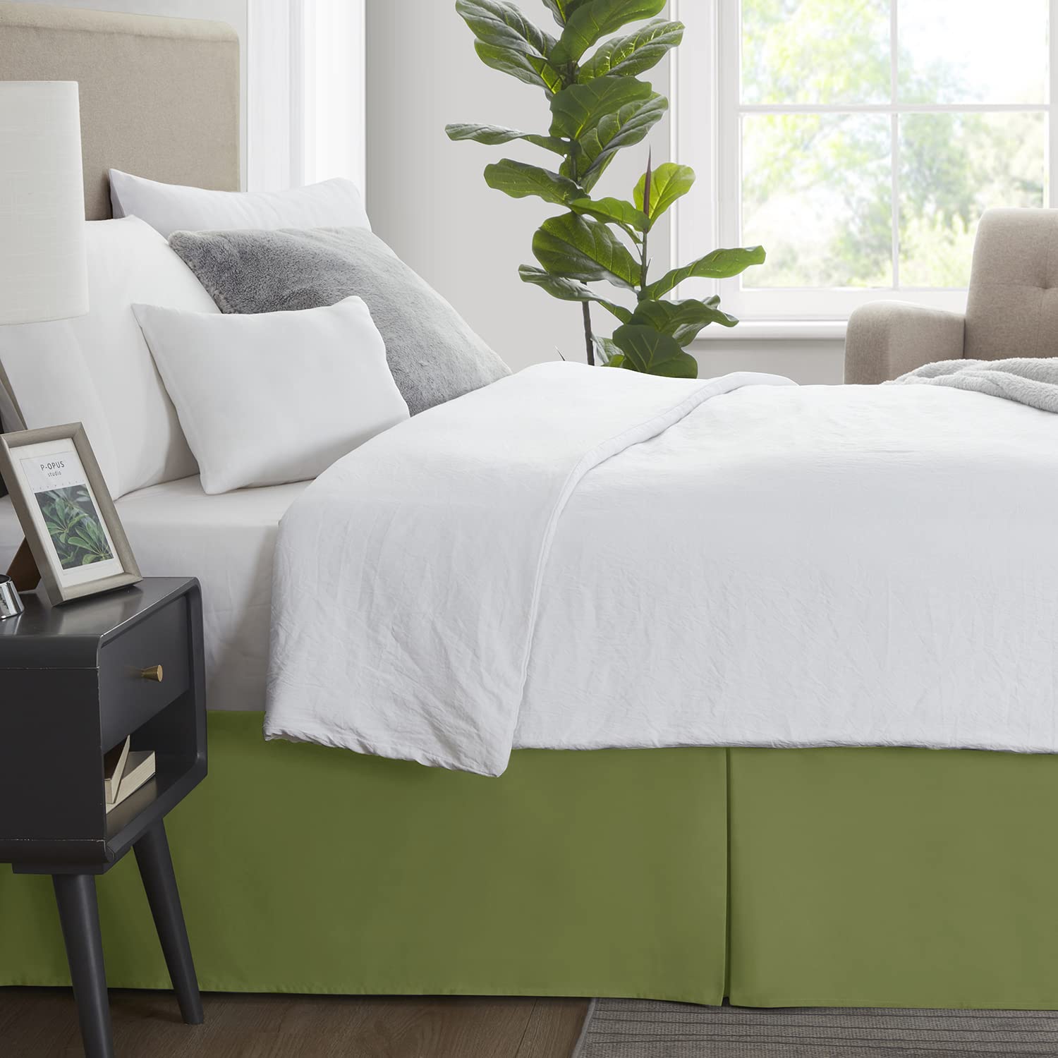 Nestl Calla Green Bed Skirt Cal King Size - Cal King Bed Skirt 14 Inch Drop - Brushed Microfiber Bed Skirts - Hotel Quality Pleated Bed Skirt - Shrinkage & Fade Resistant