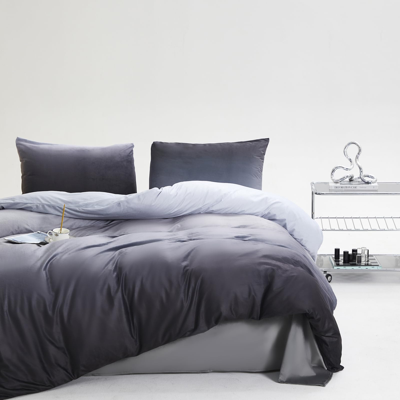Clothknow Grey Velvet King Size Comforter Set 3Pcs Grey White Bedding Comforter Sets Fluffy Comforter King Soft Gray King Size Comforter Sets