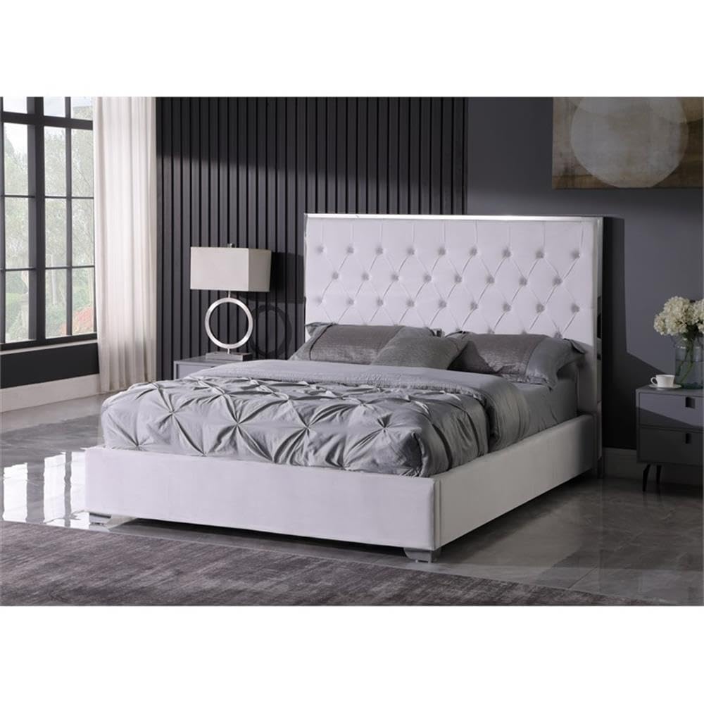 Best Master Furniture Kressa Velvet Fabric Tufted King Platform Bed in Cream