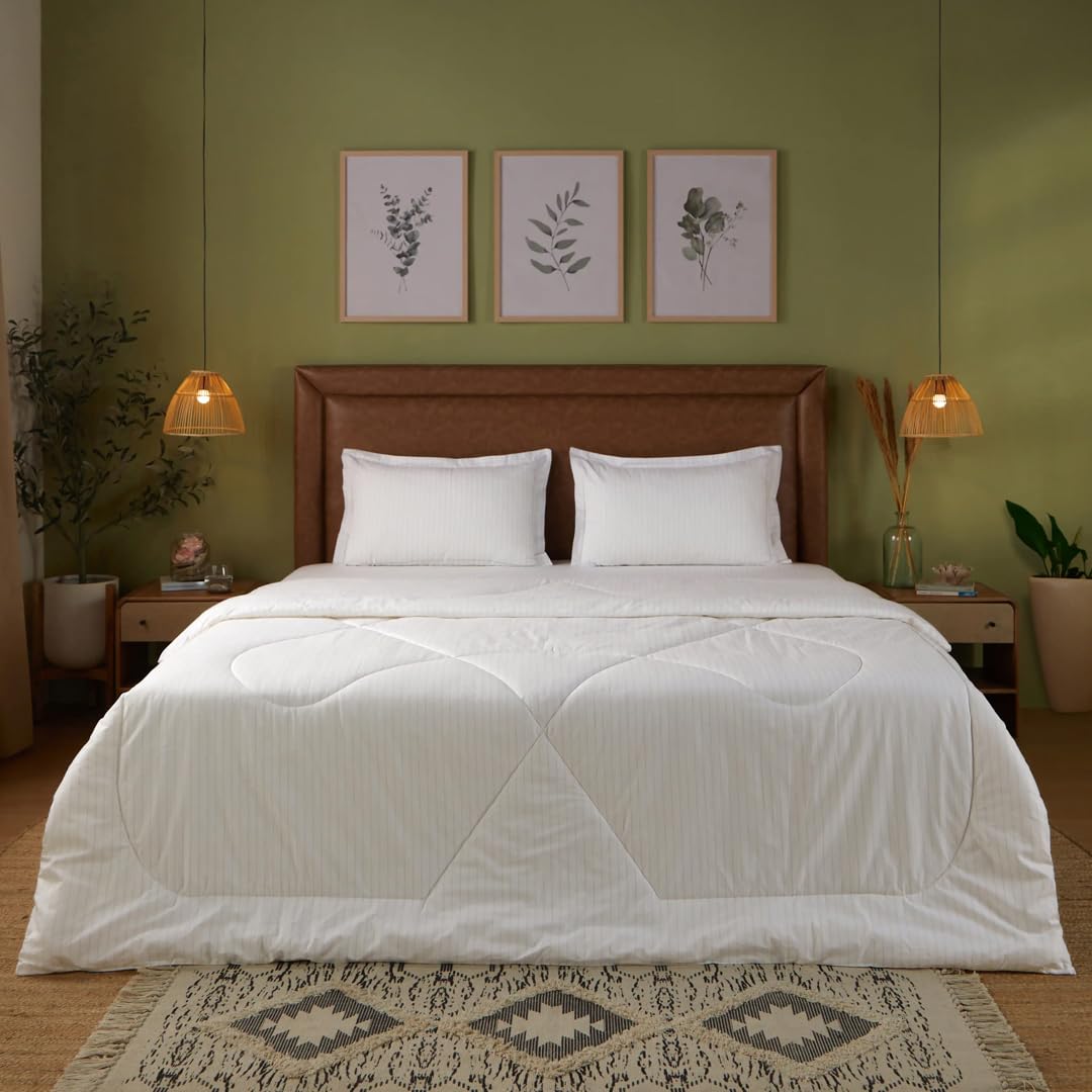 Livspace Geometric Comforter Double Bed | 240 Gsm, 144 Tc | Quilt Blanket, Comforter King Size Bed, 100% Cotton Poly Wadding And