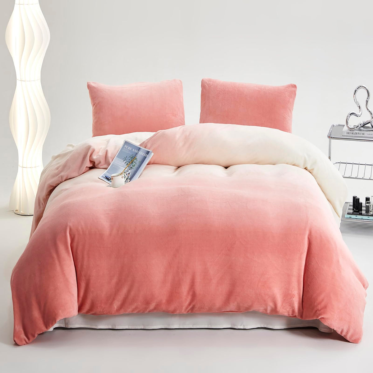 Luxlovery Pink Gradient Velvet Comforter Queen Fluffy Plush Flannel Bedding Set Queen Size Women Girls Pink White Sherpa Micromi