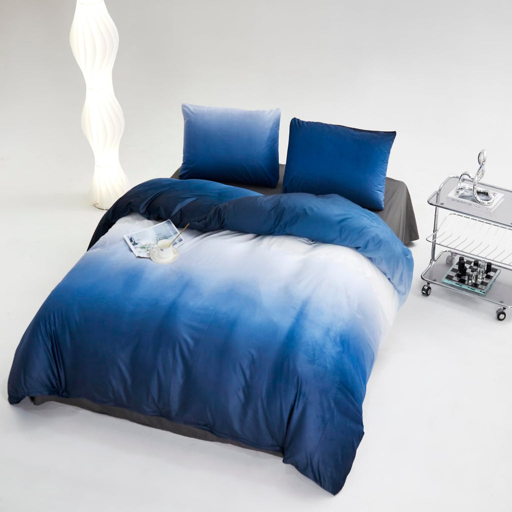 Clothknow Dark Blue Velvet Comforter Set Queen 3Pcs Blue White Gradient Bedding Comforter Sets Fluffy Queen Comforter Soft Blue