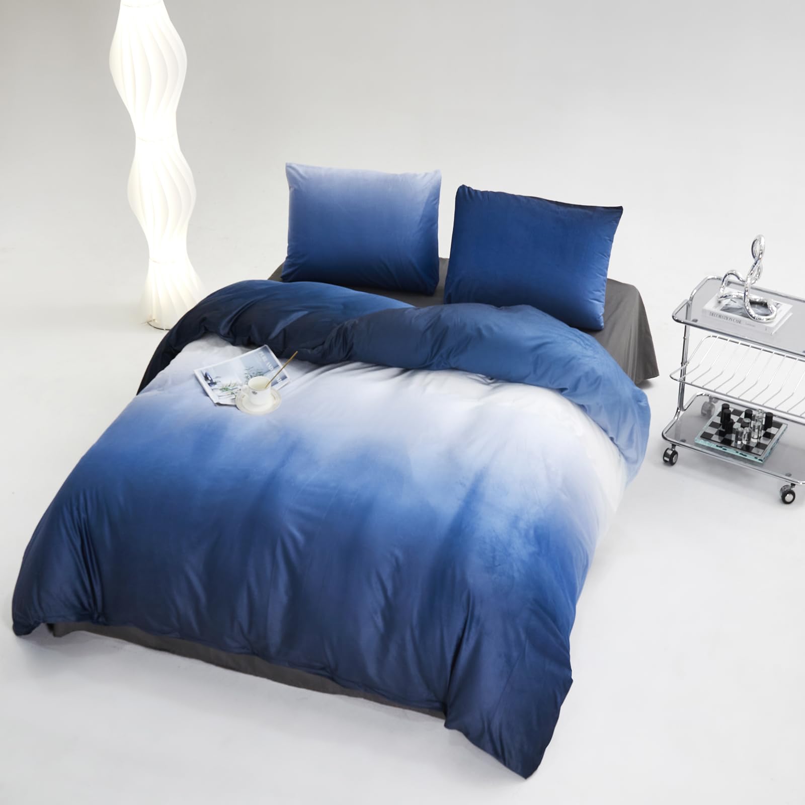 Clothknow Dark Blue Velvet Comforter Set Queen 3Pcs Blue White Gradient Bedding Comforter Sets Fluffy Queen Comforter Soft Blue