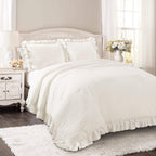Lush Decor Reyna Ruffle Comforter Set - 3 Piece Cozy Ruffled Bedding Set - Timeless Elegance And Comfort For Bedroom - King, Lak