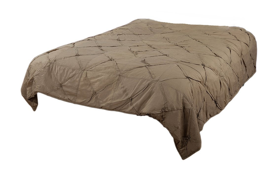 Rizzy Home | BT1710 | Polyester Quilt | 106&quot;x92&quot; Brown/Neutral/ Solid Textured