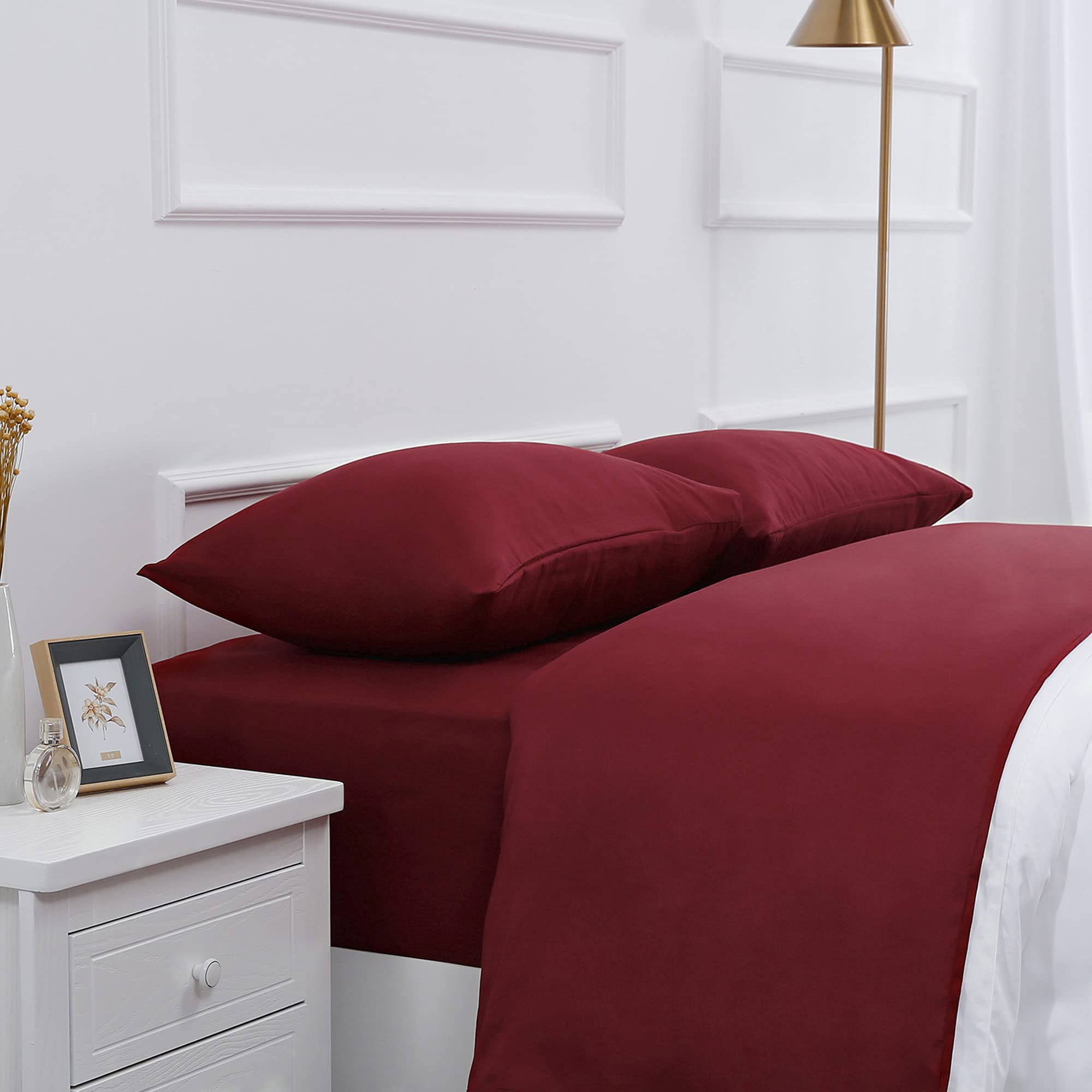 4 Piece Bed Sheet Set (Queen,Burgundy) 1 Flat Sheet,1 Fitted Sheet And 2 Pillow Cases,Brushed Microfiber Luxury Bedding With Deep Pockets