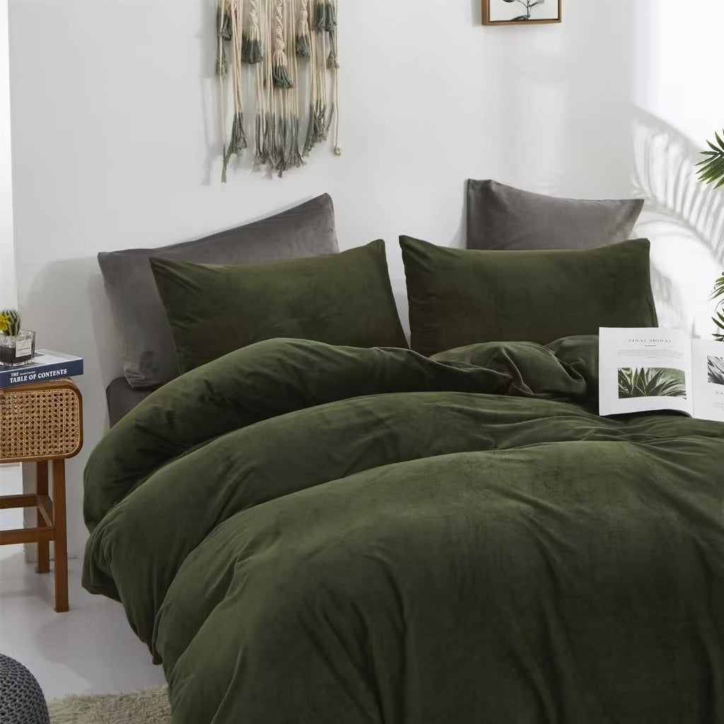 Clothknow Queen Comforter Set Velvet Soft 3Pcs Dark Green Velvet Bedding Comforter Sets Army Green Queen Comforter Hunter Green