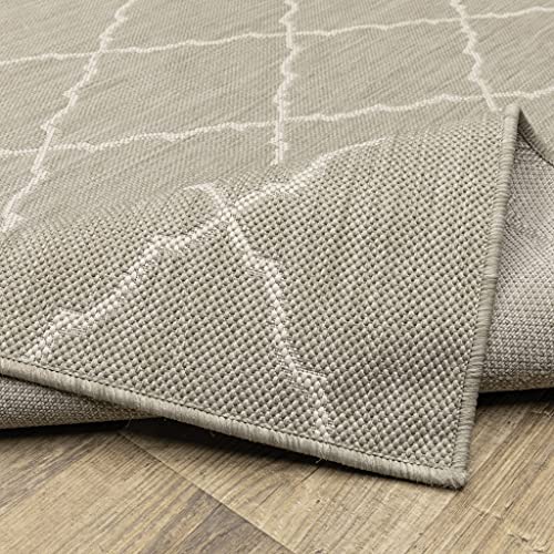 HomeRoots Grey Polypropylene 10’x13’ Gray and Ivory Trellis Indoor Outdoor Area Rug