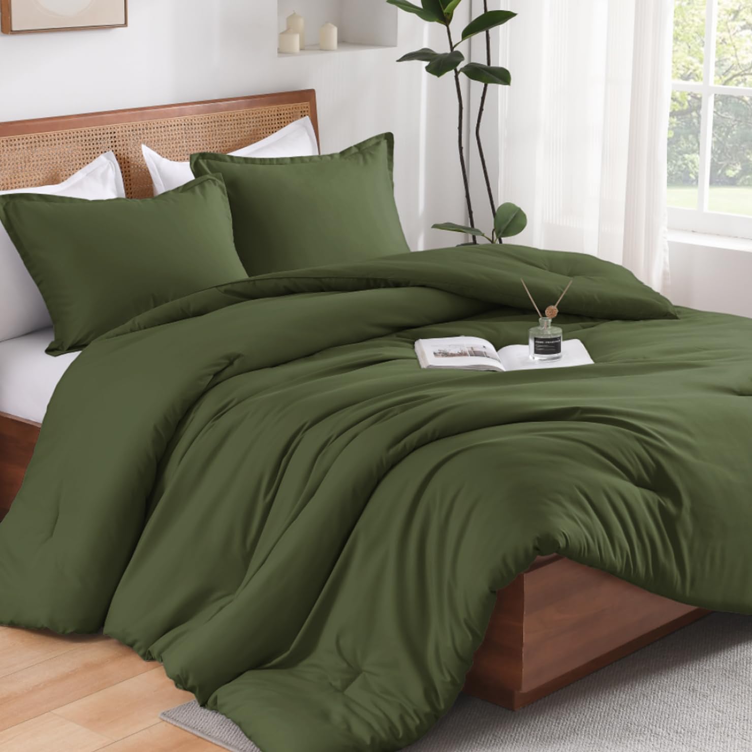 Andency Olive Green King Size Comforter Set, Solid Comforter Set 3 Pieces (1 Boho Comforter & 2 Pillowcases), Lightweight Fluffy Soft Vintage Olive Bed Comforter Set For All Season