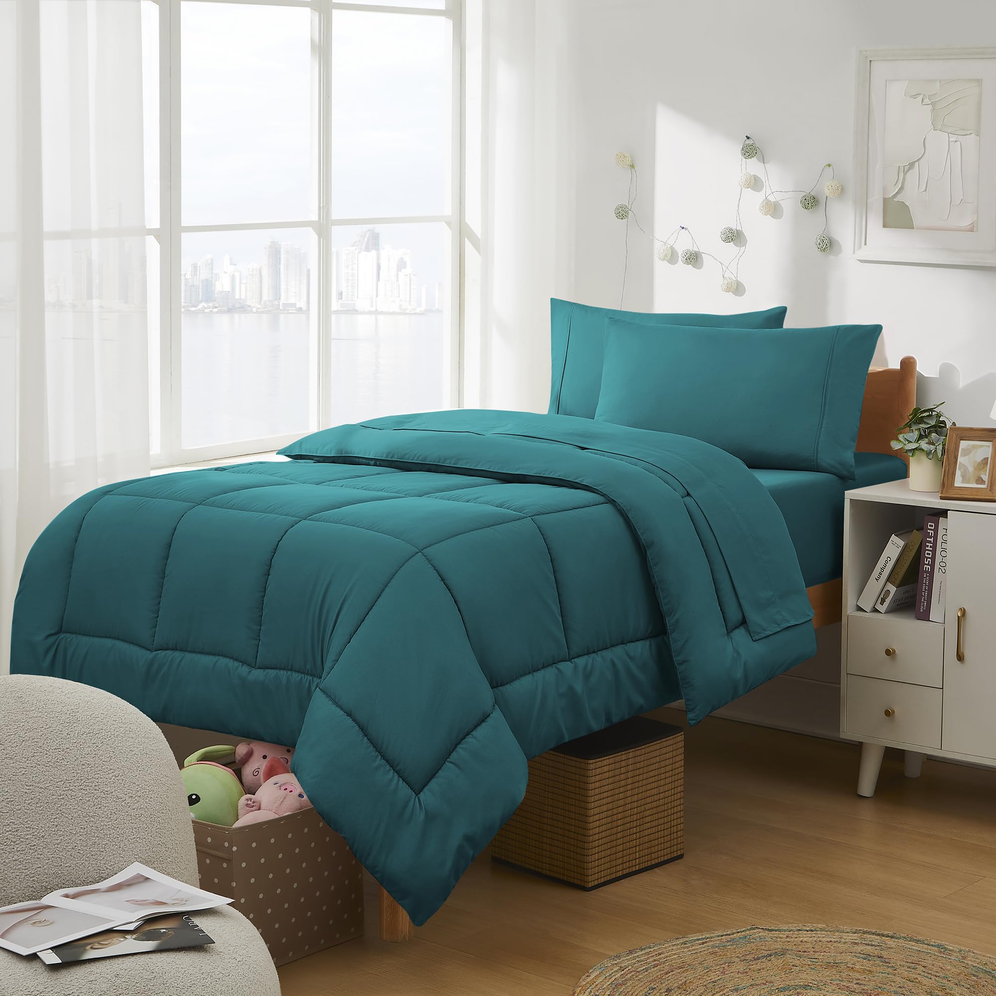 Dorm Room Essentials College Bedding Comforter Set 5 Piece Twin Size Bed In A Bag For College Students Boys And Girls, Twin, Tea