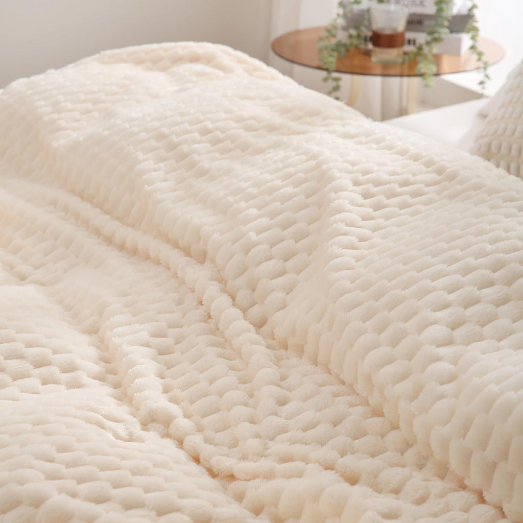 Puncuntex Cream White Throw Blanket 90''  90'' Inches Fuzzy 3D Jacquard Decorative Flannel Fleece Super Soft Plush Cozy Blanket