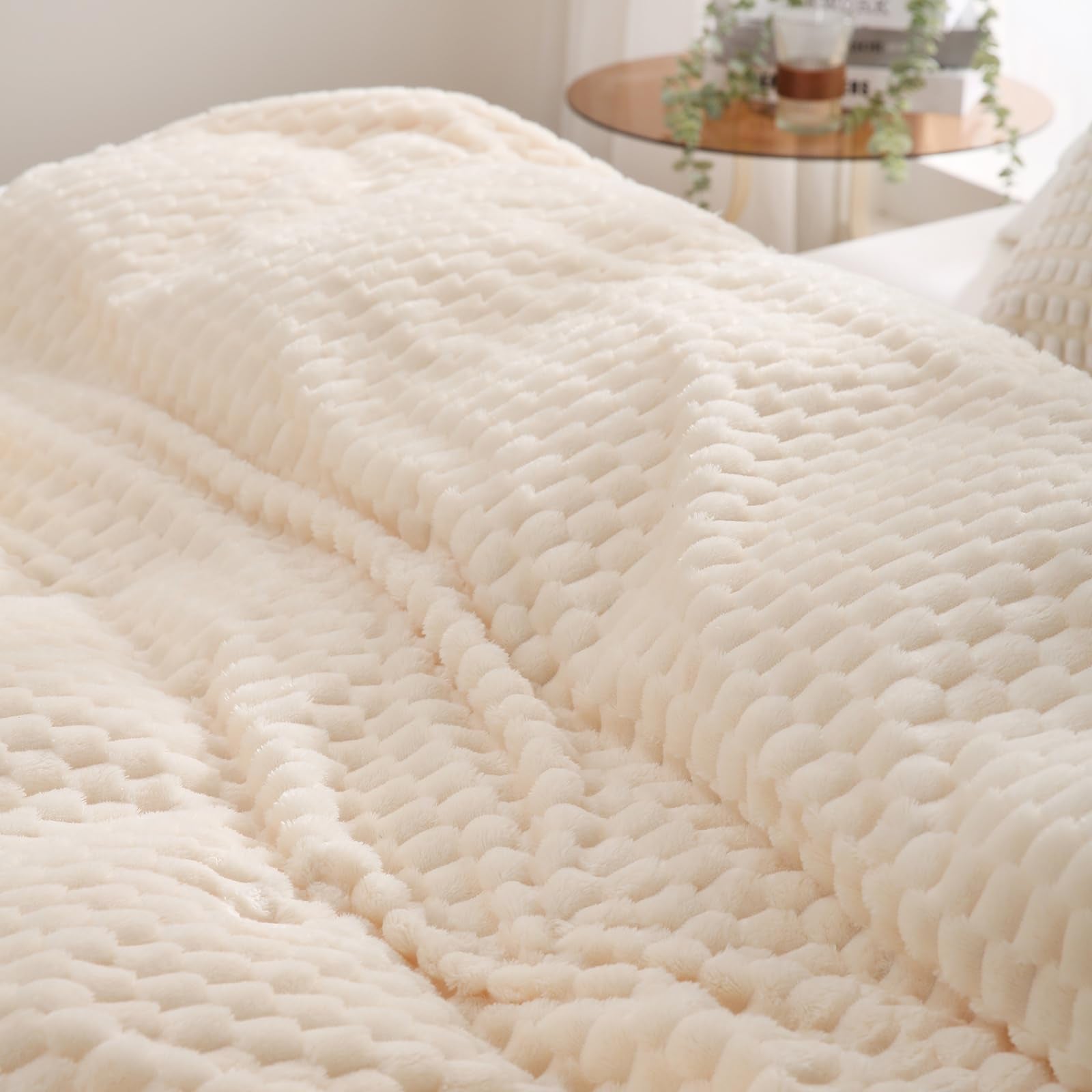 Puncuntex Cream White Throw Blanket 90''  90'' Inches Fuzzy 3D Jacquard Decorative Flannel Fleece Super Soft Plush Cozy Blanket