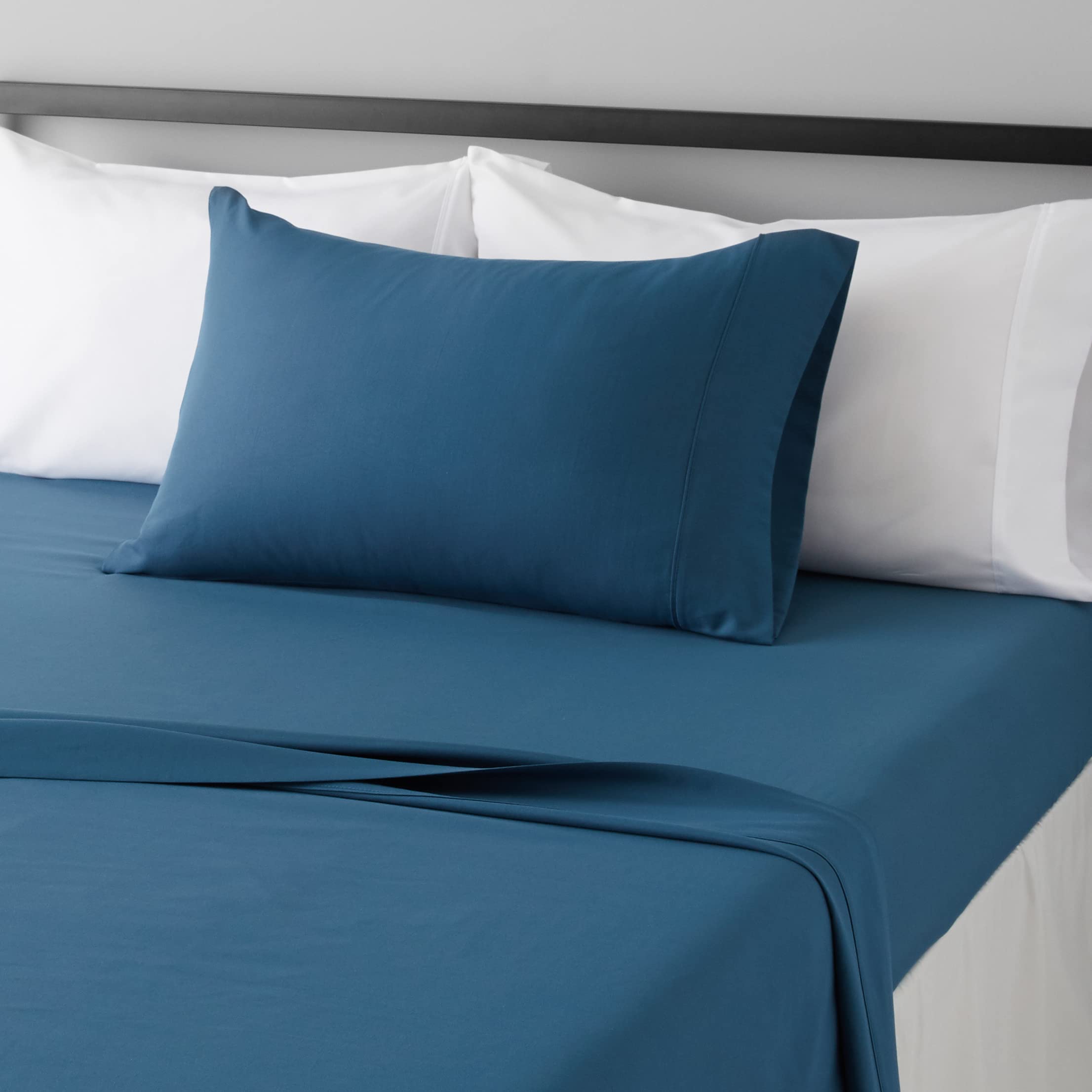 Amazon Basics Lightweight Super Soft Easy Care Microfiber 3-Piece Bed Sheet Set with 14-Inch Deep Pockets, Twin, Dark Teal, Pack