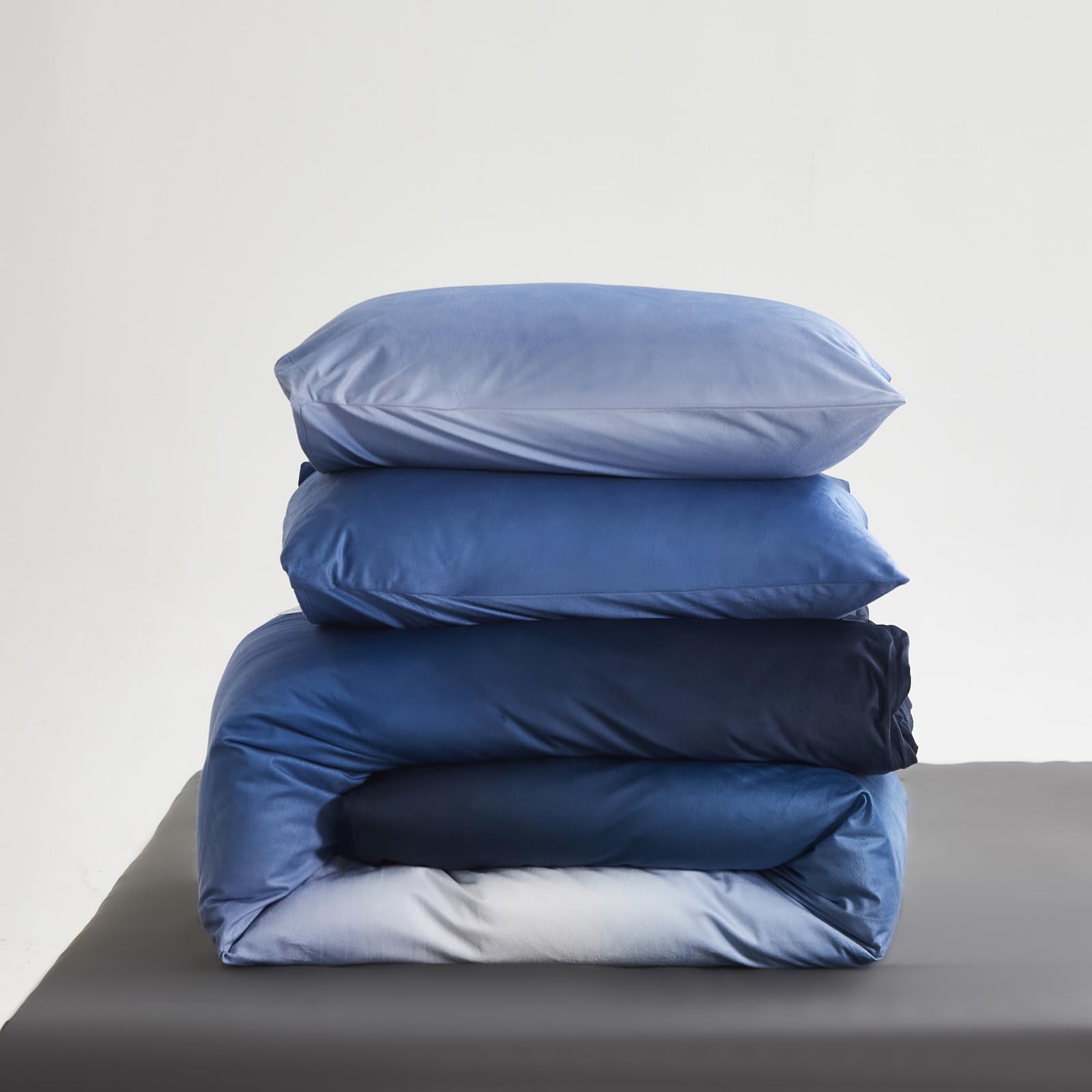 Karever Blue White Gradient Comforter Set Cal King Blue Velvet Bedding Comforter Modern Plain White And Royal Blue Gradient Soft