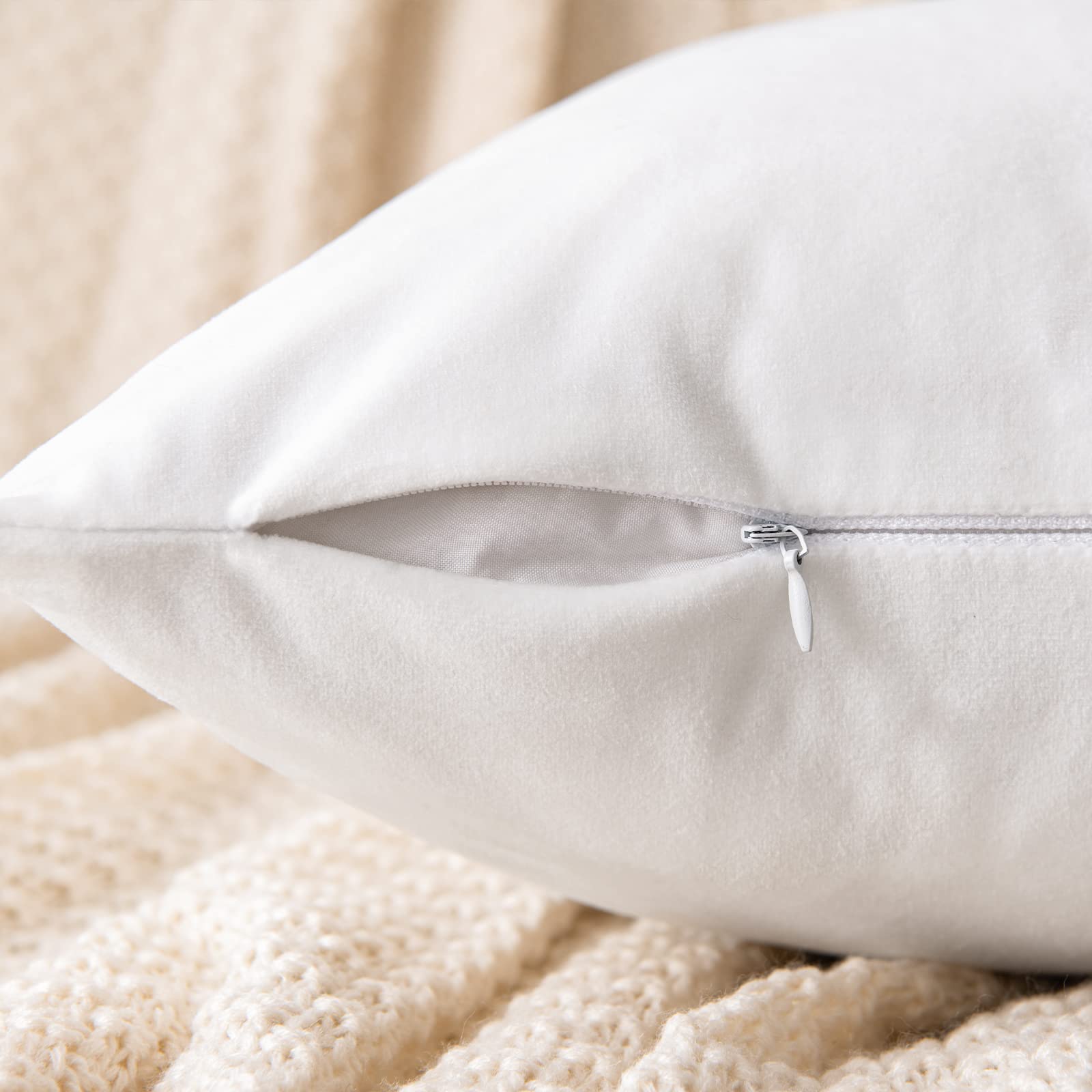 Emema Pack Of 2 Velvet Throw Pillow Covers Decorative Square Pillowcase Soft Solid Cushion Case For Sofa Bedroom Chair Car 18X18