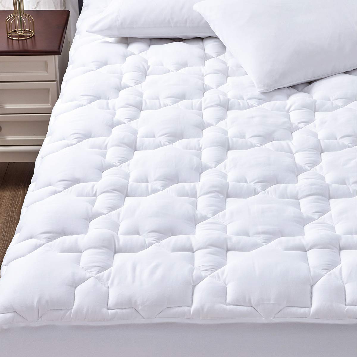 Cozylux Queen Mattress Pad Cotton Deep Pocket Mattress Cover Non Slip Breathable And Soft Quilted Fitted Mattress Topper Up To 1