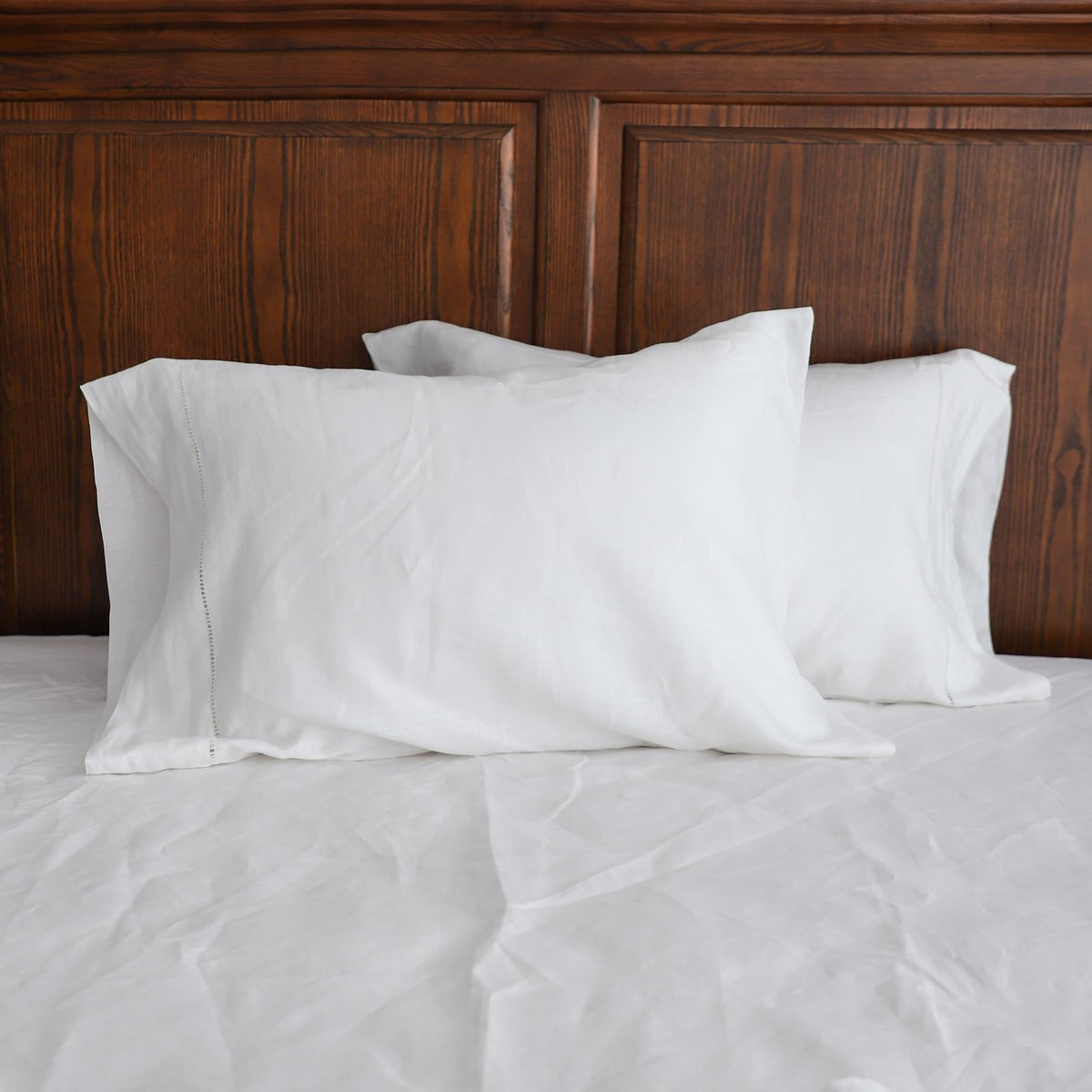 Simple&Opulence 100% Linen Pillowcase With Hand Drawing Hemstitch Pillow Cover King Size Set Of 2 Soft And Durable (White, 20'X