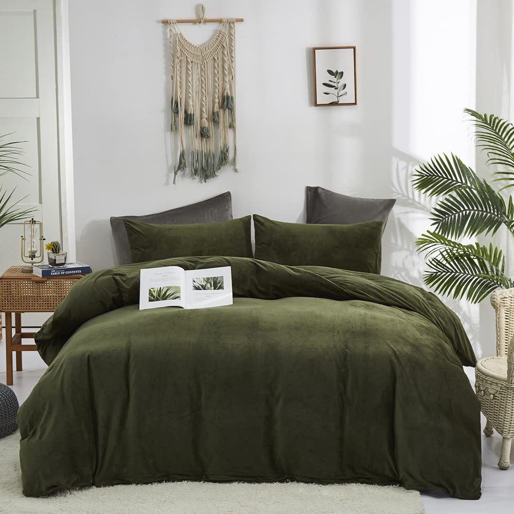 CLOTHKNOW Queen Comforter Set Velvet Soft 3Pcs Dark Green Velvet Bedding Comforter Sets Army Green Queen Comforter Hunter Green 