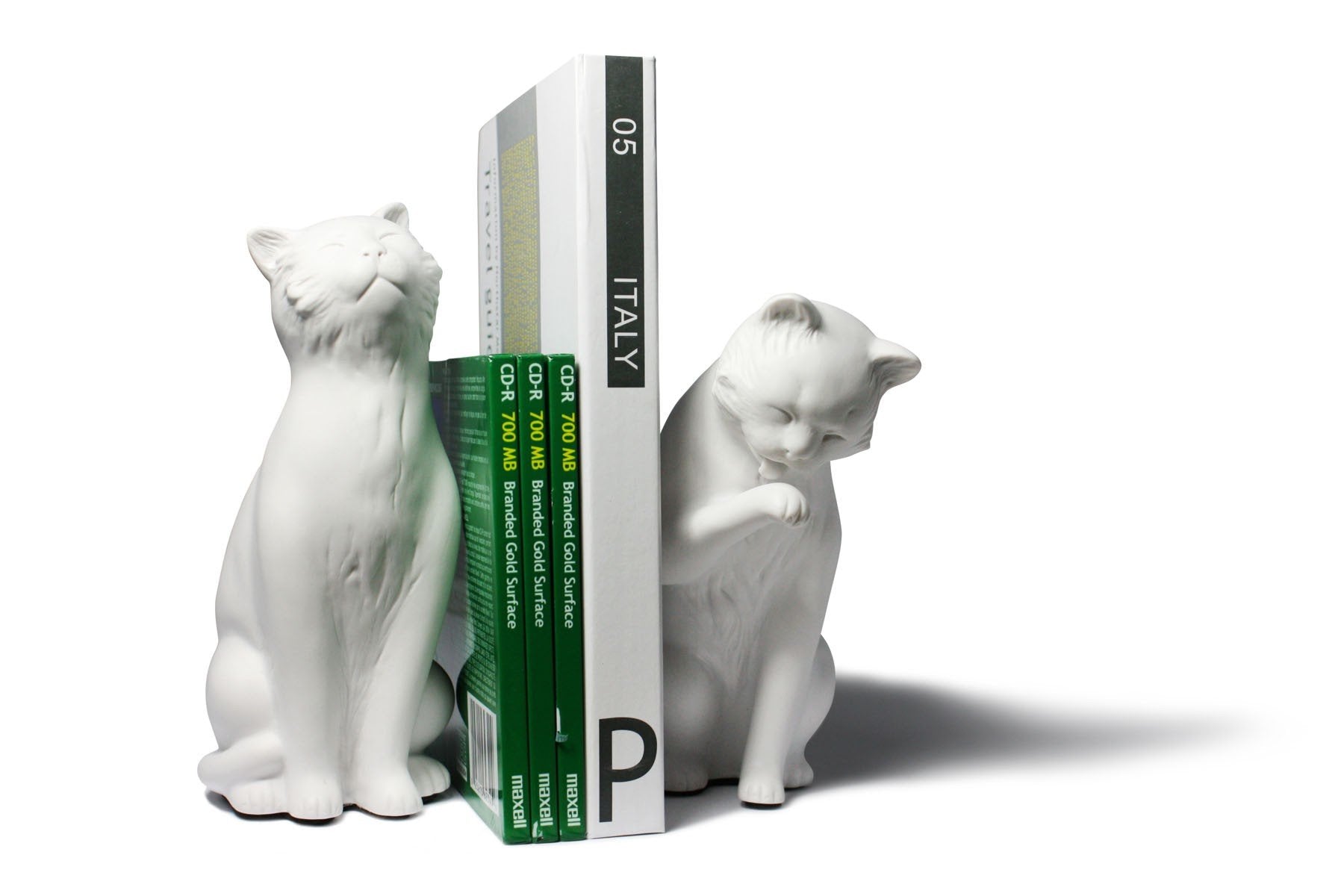 Danya B. Decorative Cat Bookend Set for Cat Lovers in White  Great Gift for The Feline Fan for Home or Office Bookcases  Display Shelves or for Pet Store Owner or Groomer