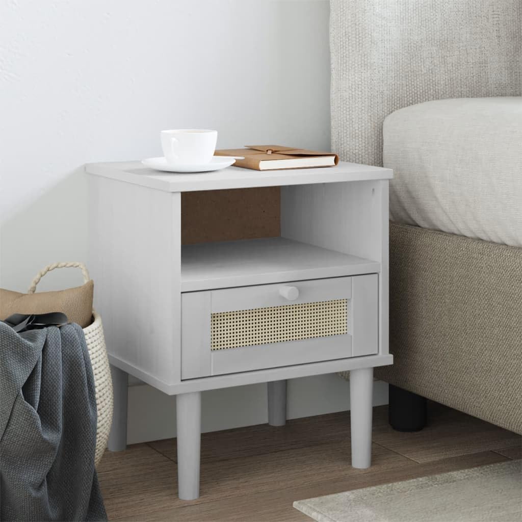 vidaXL Bedside Cabinet SENJA in White - Rattan Look Nightstand - Constructed from Solid Pine Wood with UV Varnish Finish - Ample Storage with Drawer and Compartment