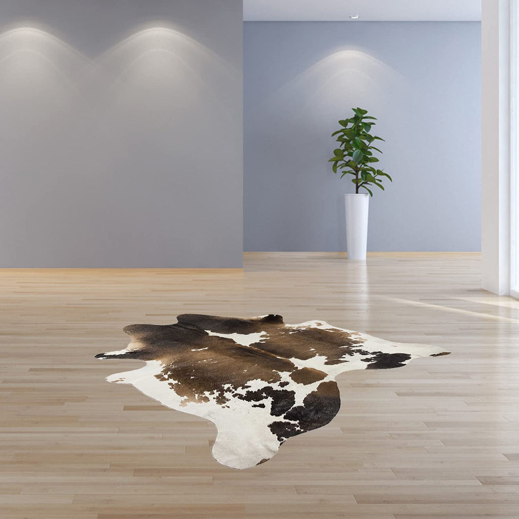 HomeRoots Cowhide Rug, Taupe and White Rug, Microsuede Rug, Home Decor Rug For Bedroom, Living Room, Sofa, Soft Modern Rug, Luxurious Indoor Rug 72' x 84'