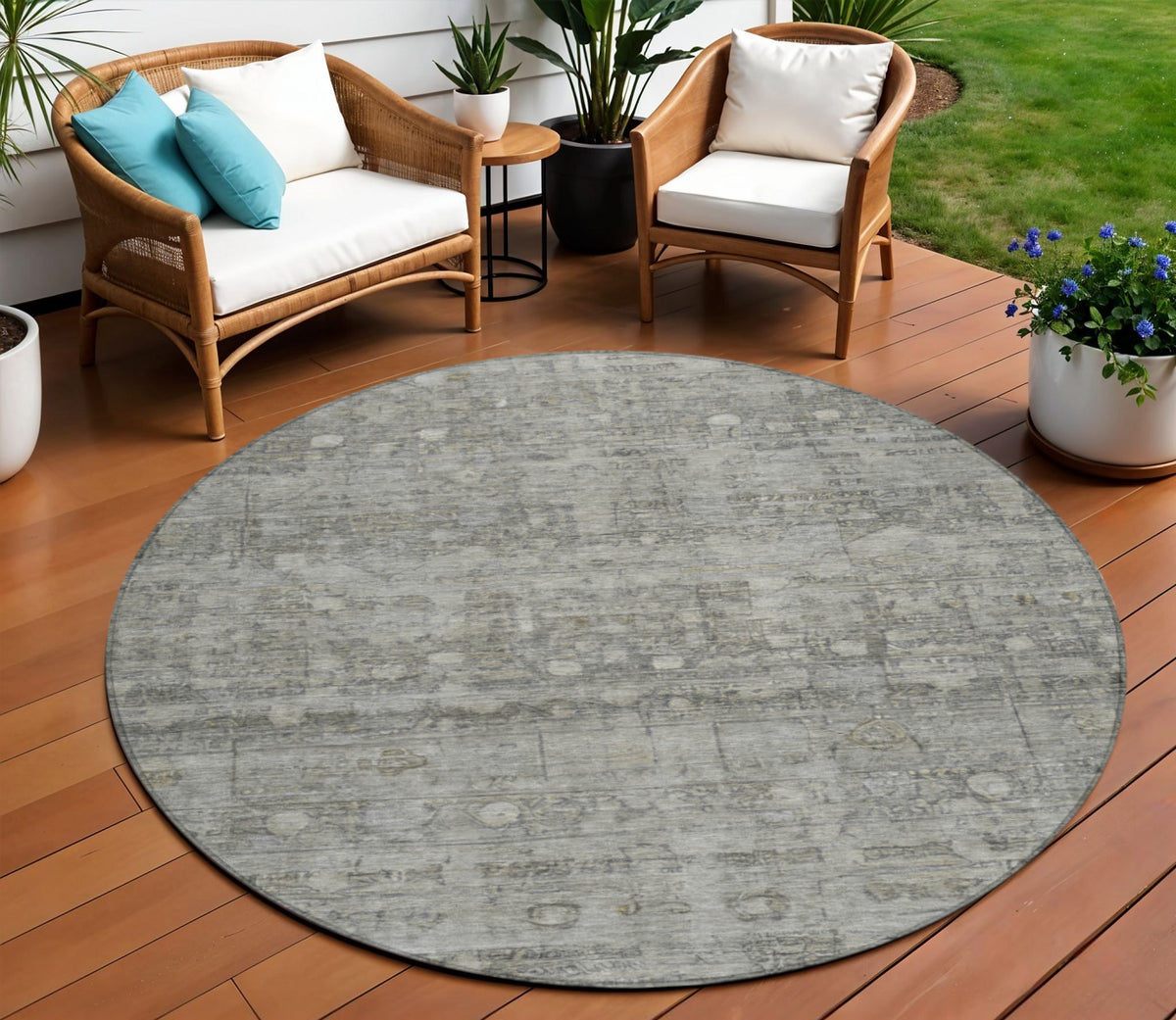 8 Pewter And Gray Round Geometric Washable Indoor Outdoor Area Rug
