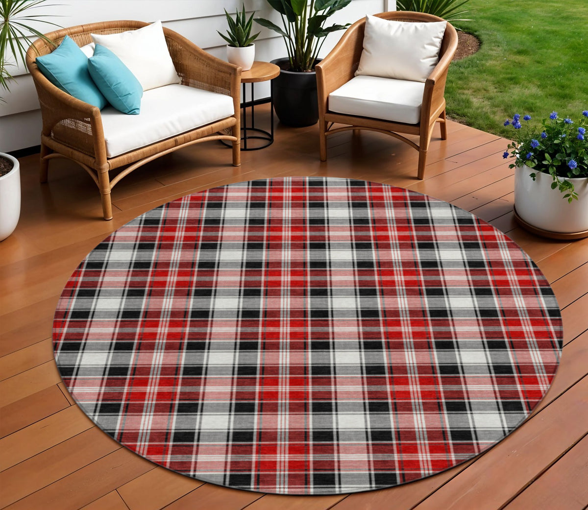 8 Black Red And White Round Plaid Washable Indoor Outdoor Area Rug