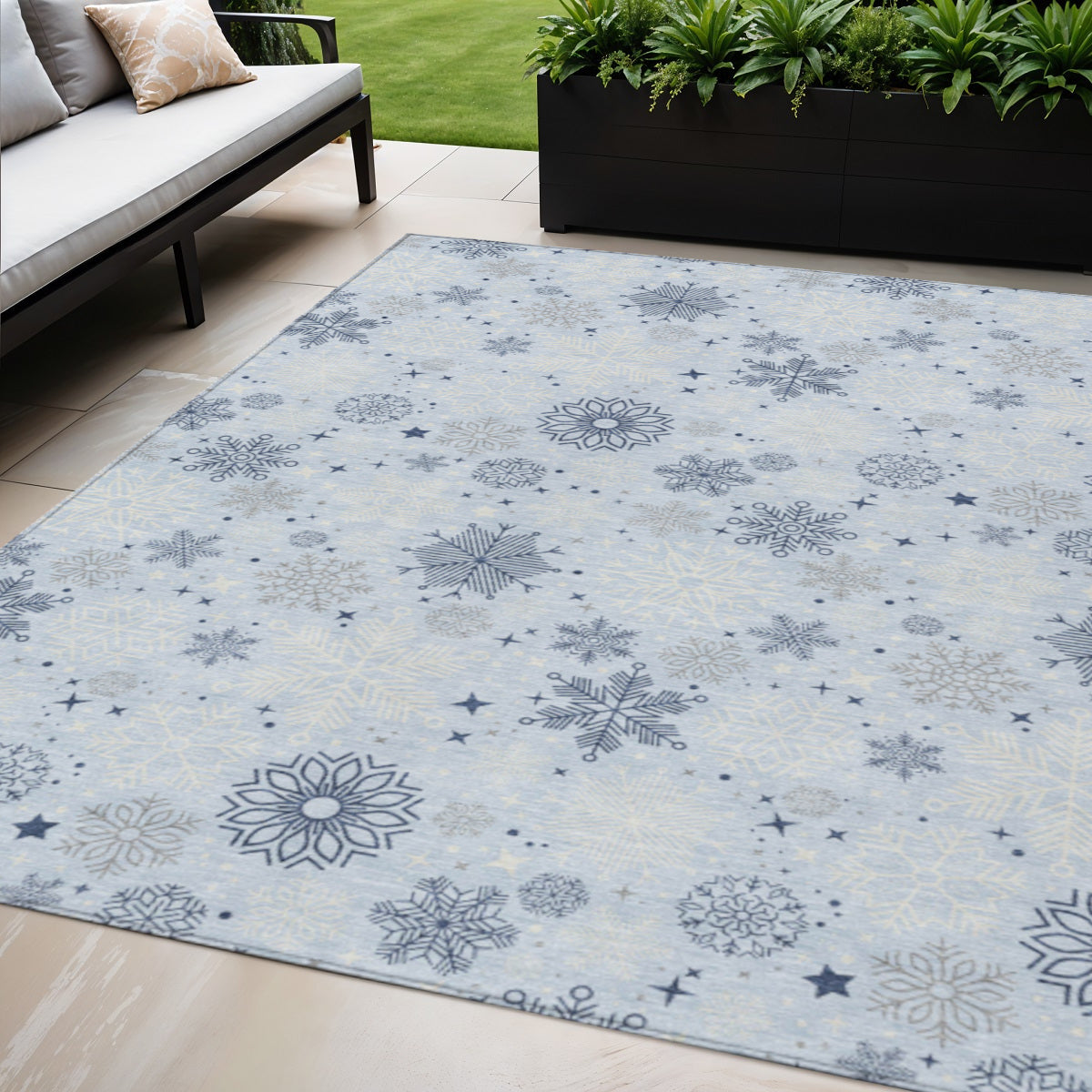 5 X 8 Sky Blue Navy Blue And Ivory Snowflake Washable Indoor Outdoor Area Rug