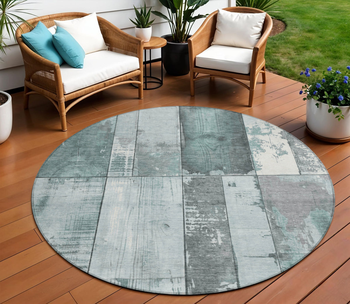 8 Pale Aqua And Gray Round Geometric Washable Indoor Outdoor Area Rug