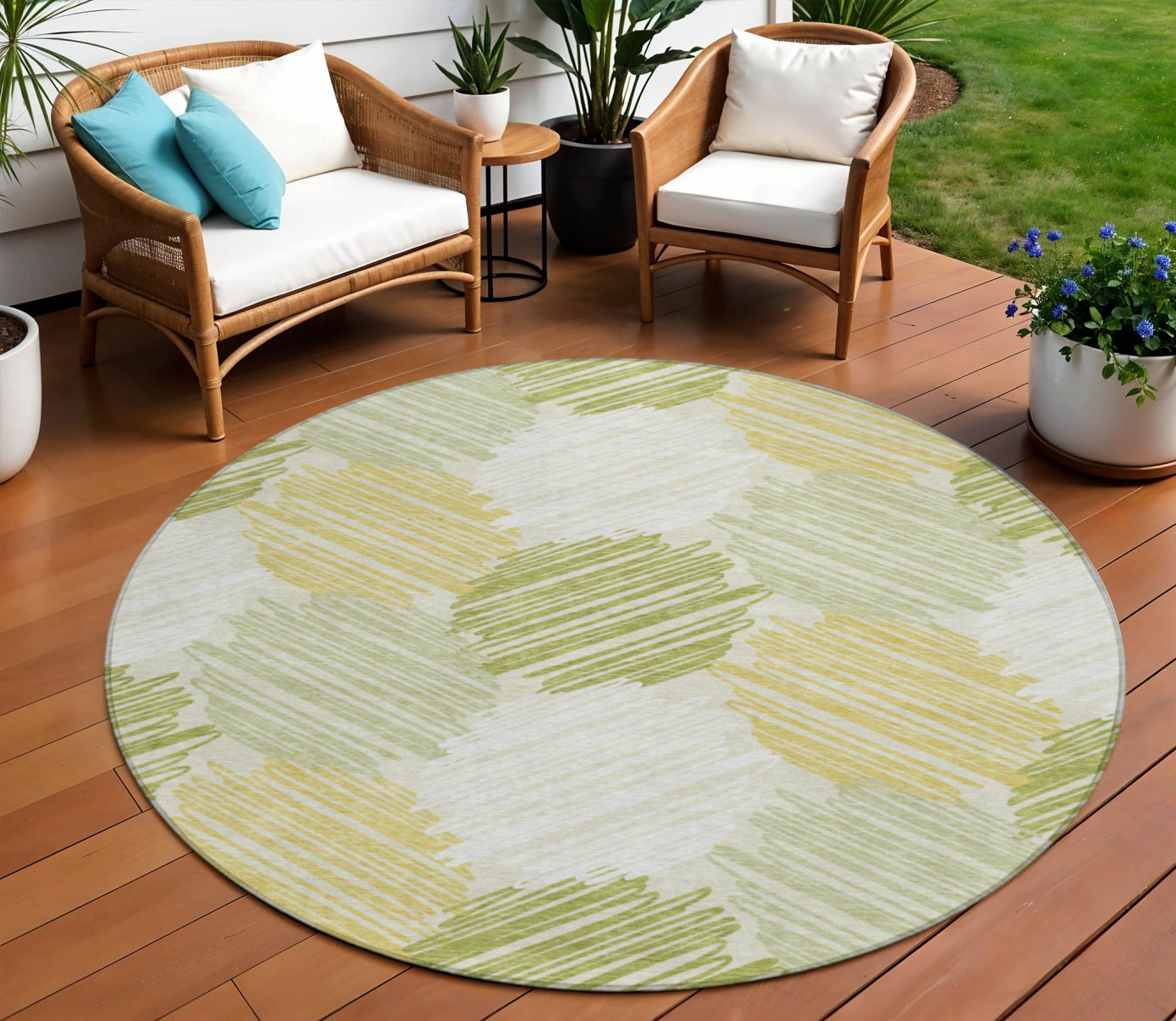 8 Green Ivory And Gold Round Geometric Washable Indoor Outdoor Area Rug