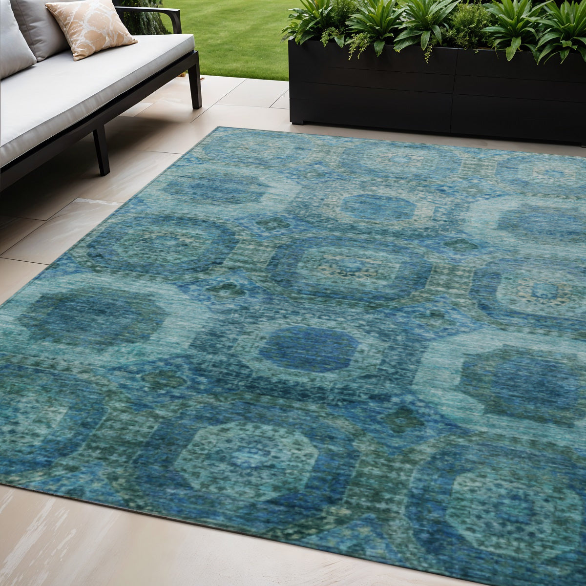 5 X 8 Blue And Ivory Medallion Washable Indoor Outdoor Area Rug