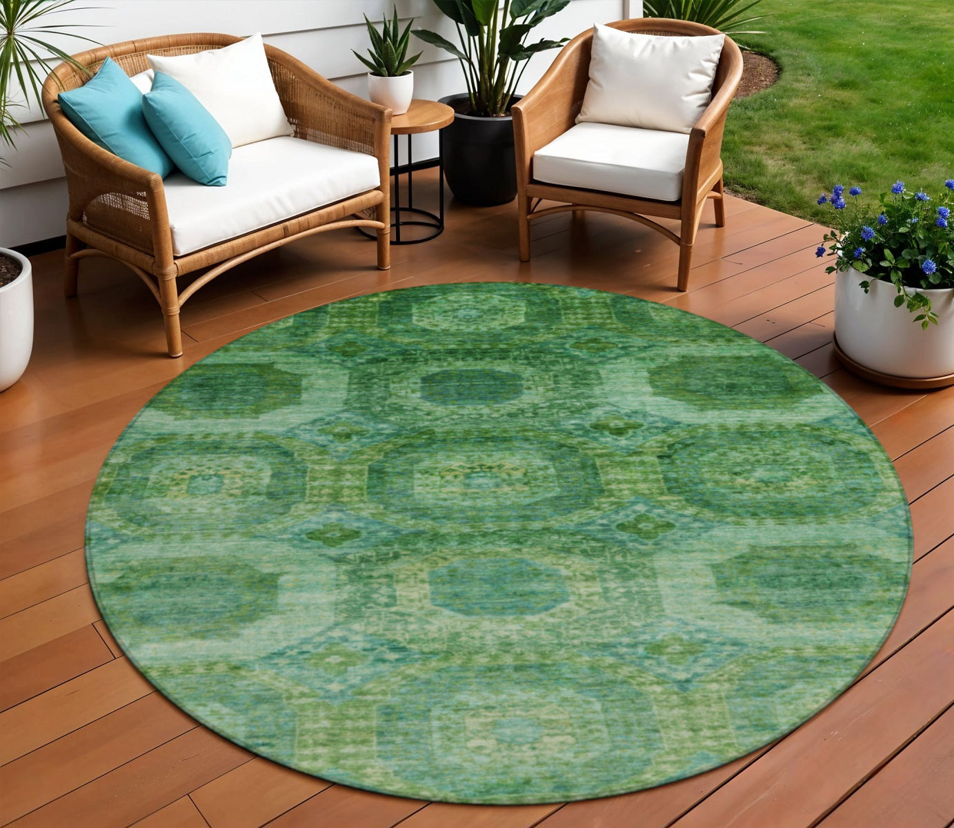 8 Emerald And Green Round Medallion Washable Indoor Outdoor Area Rug